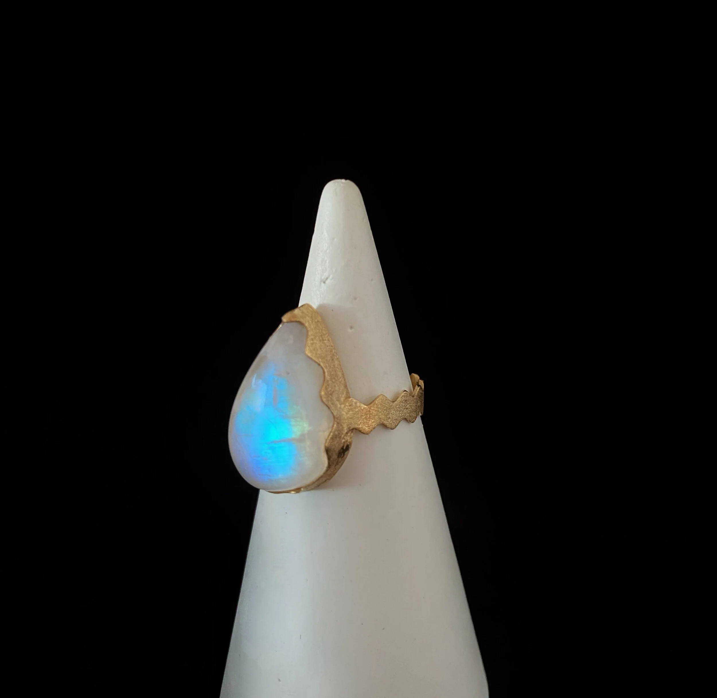 2695C235-CFD4-4DA3-BC7B-23EBA14FDFAD