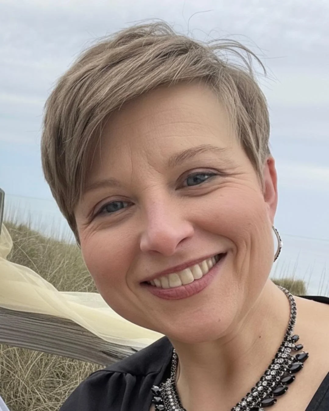 Hello, Instagram family! 🎉
Today is my 44th birthday, and I wanted to take the opportunity to reintroduce myself to both new and old friends here. I'm @missolivegrace Kori, and I'm thrilled that you're following along with this momma-made business a
