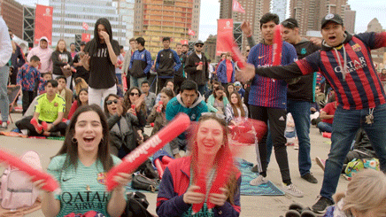 crowd-gif1.gif