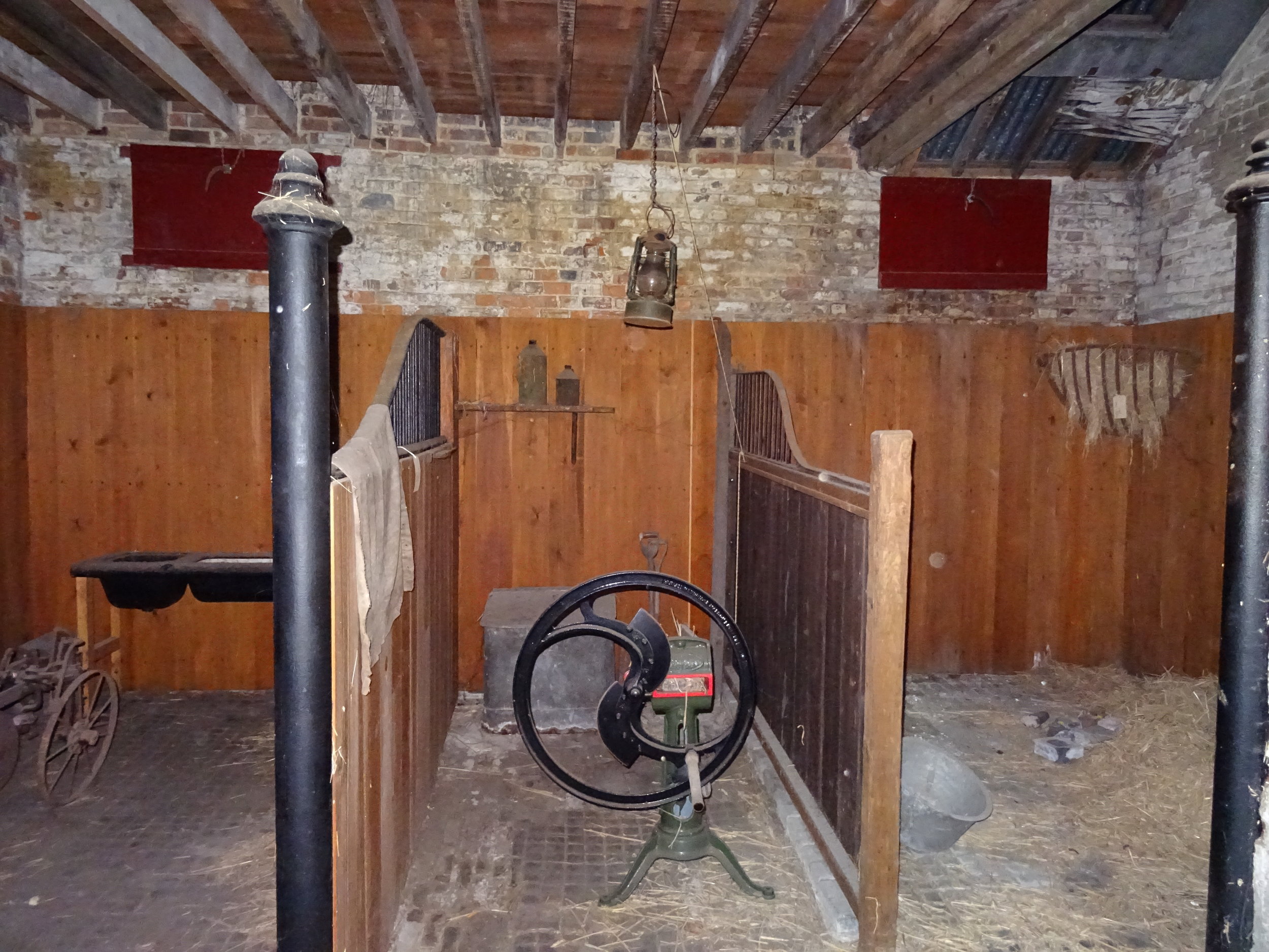 treadgolds stable 003.JPG