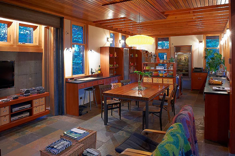 Open Kitchen