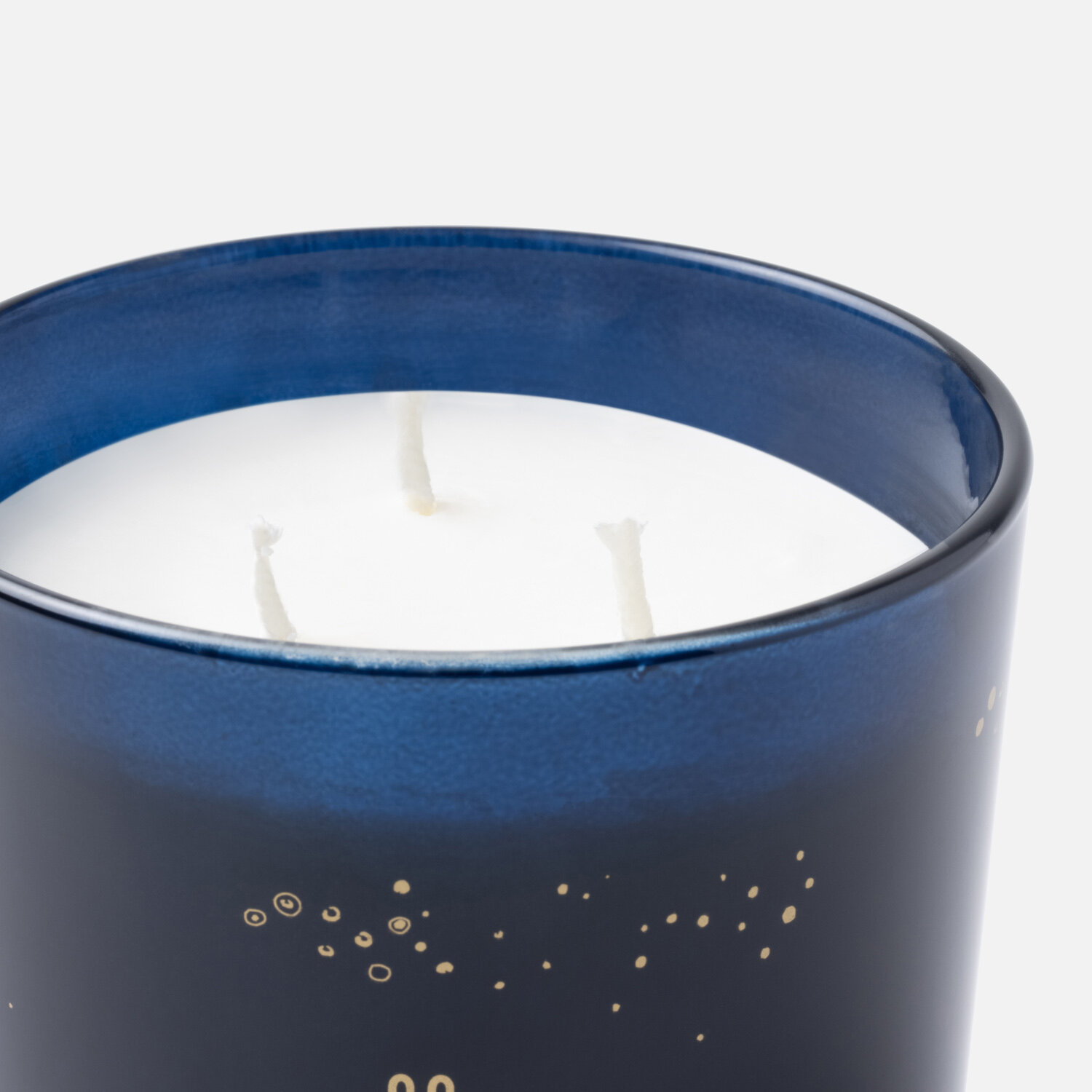 Thucassi-Ocean_Candle_80z_Detail.jpg