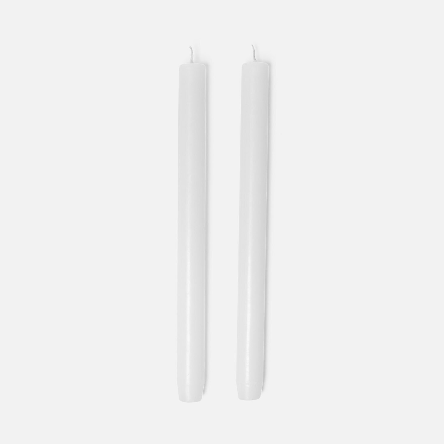 Thucassi-TaperCandles_White_11.jpg