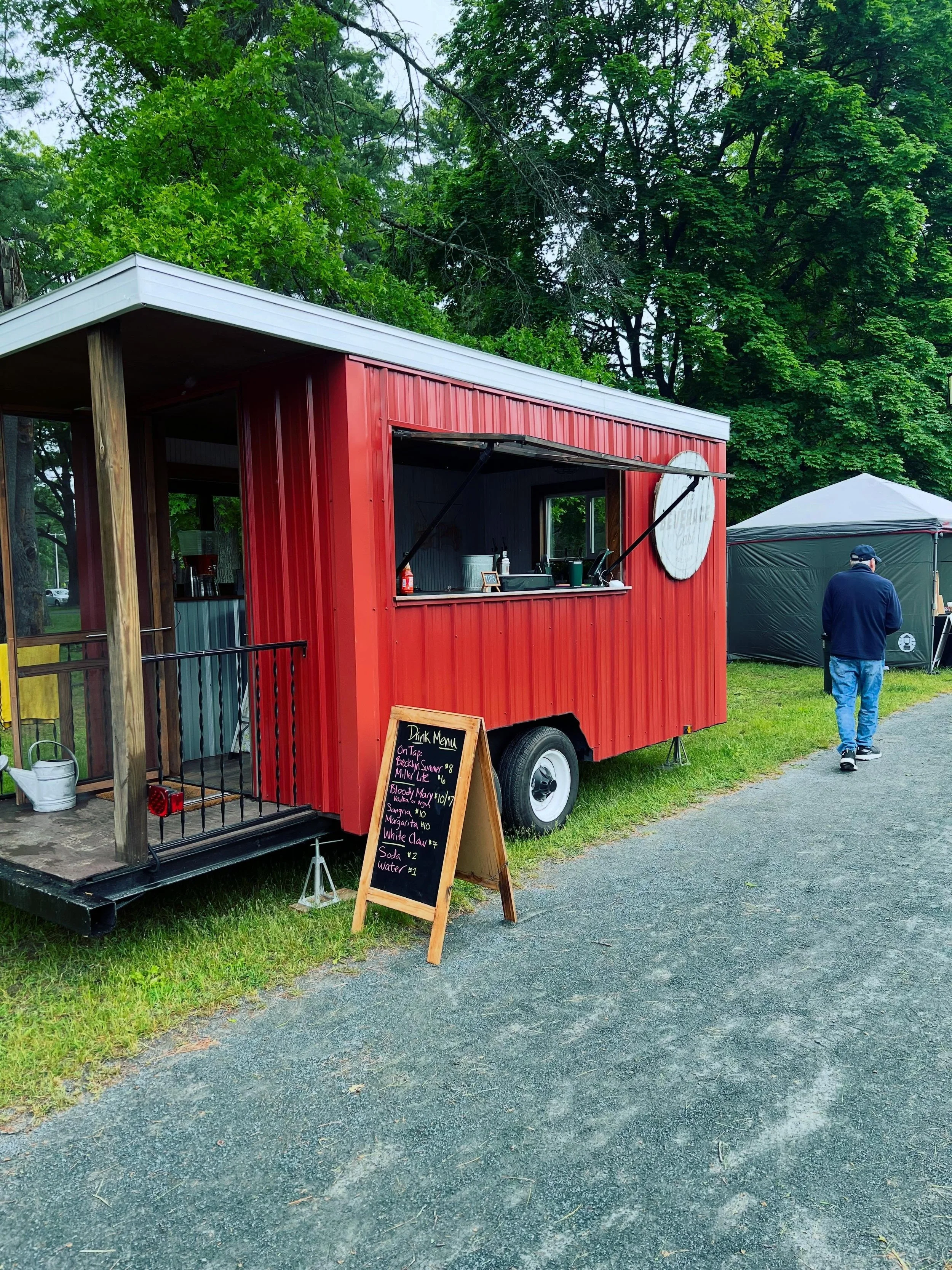 The ☔️rain  didn&rsquo;t keep these car lovers away! The sun ended up coming out too!!! Had some awesome visitors too 🥰

It was a great Spring Show!! Thanks for having us @saratogaautomuseum !! 🏎️🍻🍹