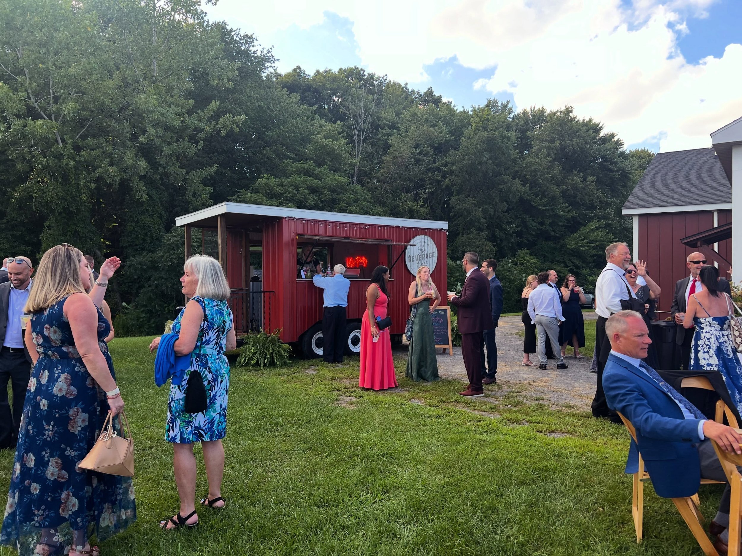 This past weekend we got to visit @barnatlibertyfarms for Zach &amp; Gracie&rsquo;s wedding! Between the venue, staff, family/friends, all the vendors, &amp; perfect weather &hellip; it was an unforgettable night! The Gracie&rsquo;s Dolce Vita was ha