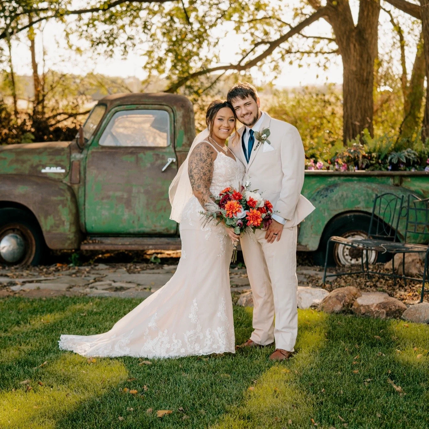 I'm kind of sad that wedding season is wrapping up! But I am excited for some Saturdays at home this Winter :)