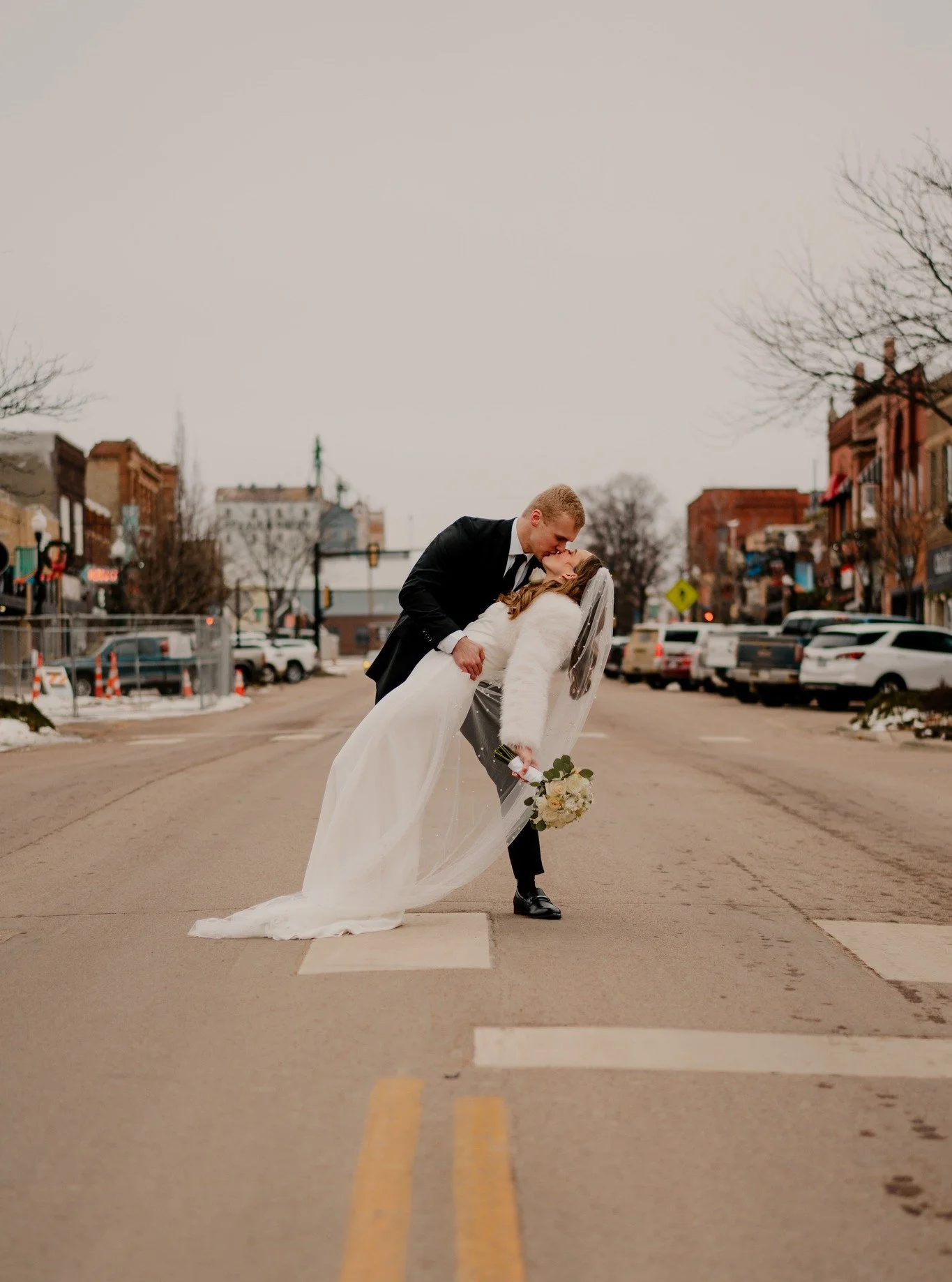 Don't be scared of winter weddings! They are some of my favorites.