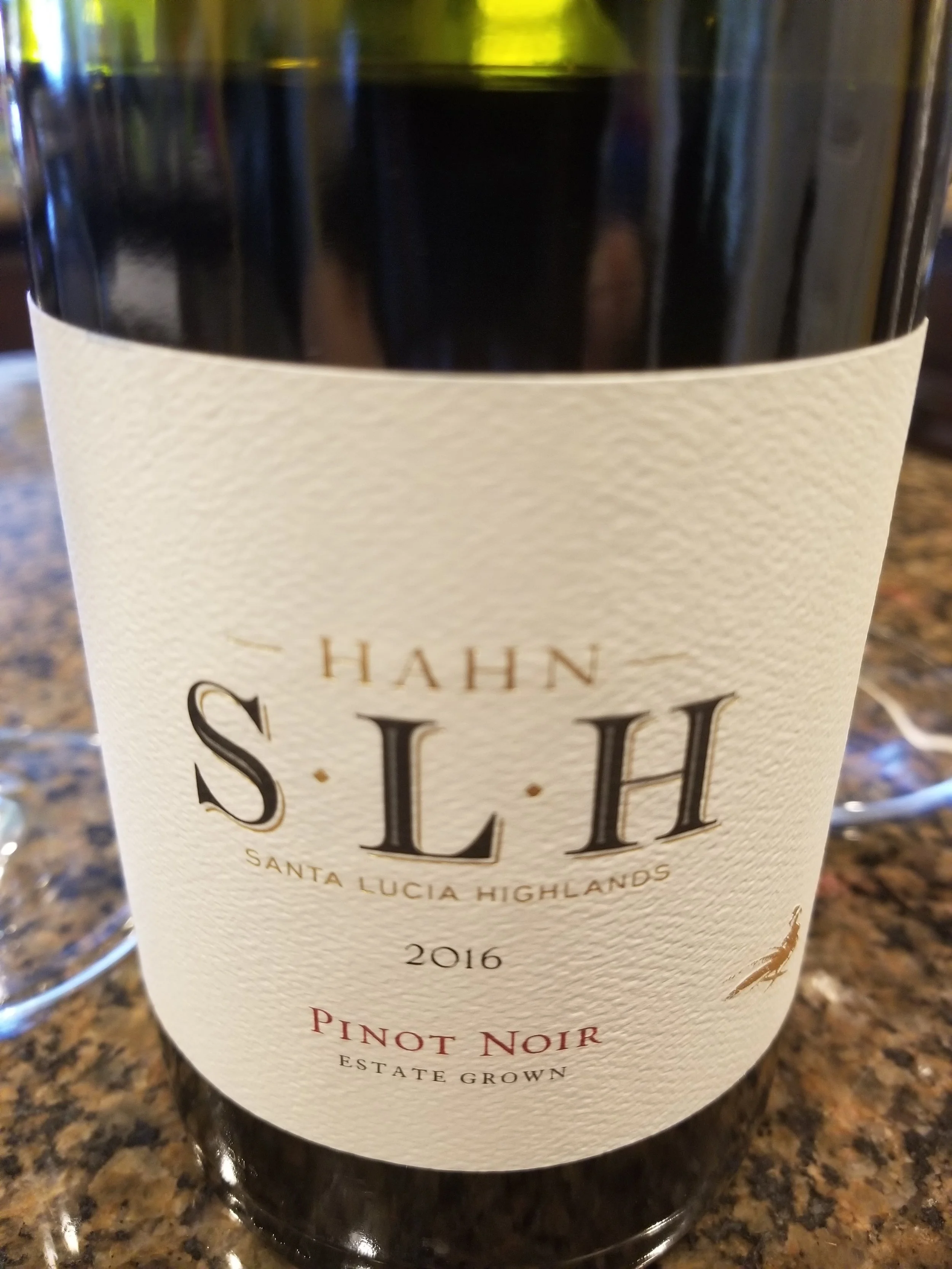 2016 Hahn SLH Pinot Noir Review