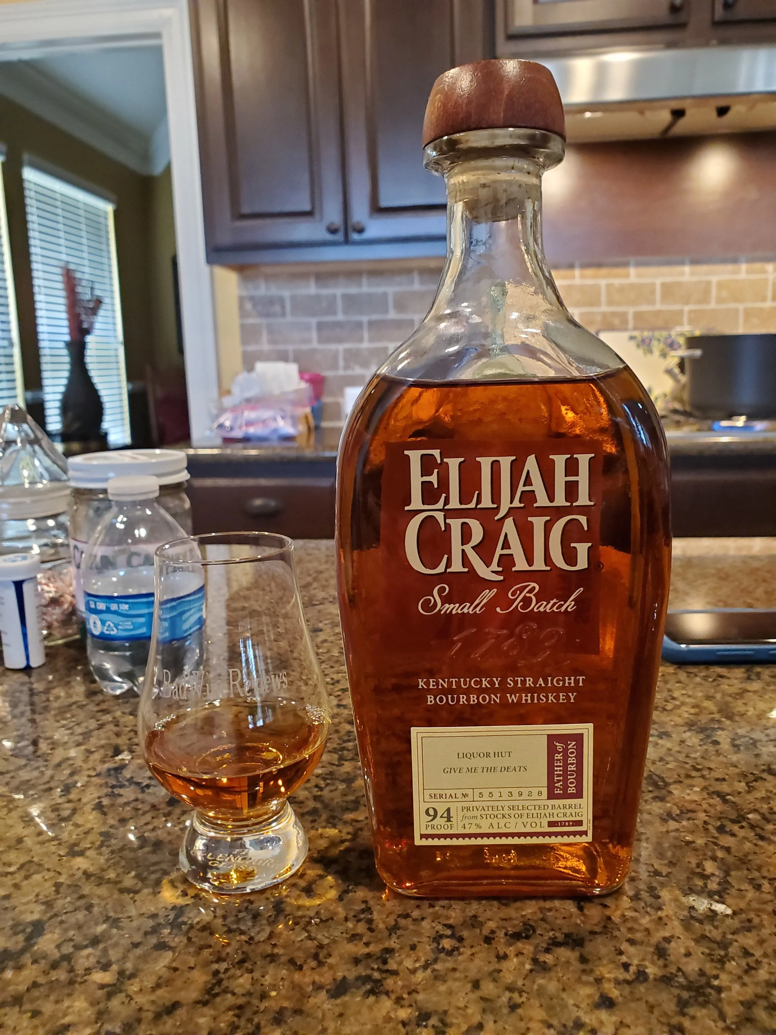 Elijah Craig Small Batch Bourbon - 2019 Liquor Hut Pick Review