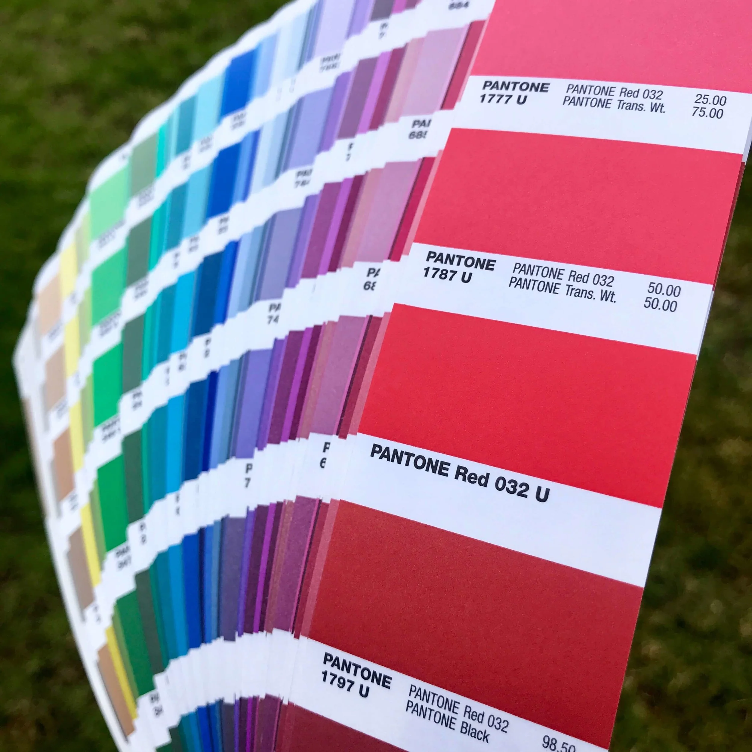pantone_book.JPG