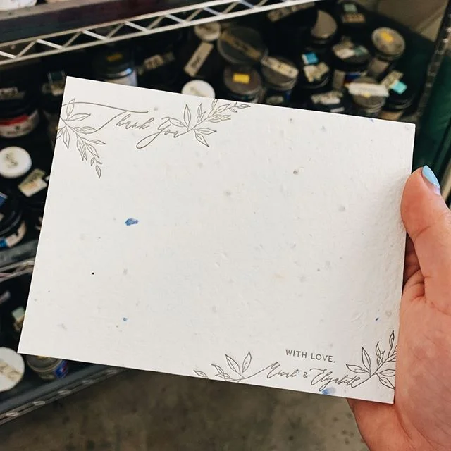 Check out these one color letterpress thank you cards we printed for @eclairepaperie printed on @greenfieldpapercompany seed paper 🌱.⠀⠀⠀⠀⠀⠀⠀⠀⠀
.⠀⠀⠀⠀⠀⠀⠀⠀⠀
.⠀⠀⠀⠀⠀⠀⠀⠀⠀
.⠀⠀⠀⠀⠀⠀⠀⠀⠀
.⠀⠀⠀⠀⠀⠀⠀⠀⠀
.⠀⠀⠀⠀⠀⠀⠀⠀⠀
.⠀⠀⠀⠀⠀⠀⠀⠀⠀
.⠀⠀⠀⠀⠀⠀⠀⠀⠀
.⠀⠀⠀⠀⠀⠀⠀⠀⠀
#letterpress #letterpressprinting #letterpressprint #thankyou #thankyoucard #thankyoucards #seedpaper #handmadepapaer