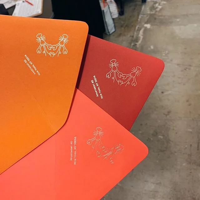 Check out these gold foil return addresses printed on @mohawkpaper keaykolour envelopes 🦞🦞 #hesherlobster .
.
.
.
.
#hotfoil #foil #foilprinting #print #printmaking #printmedia #weddinginvites #weddingstationery #stationerylove #weddinginvites #savethedate #envelopeprinting