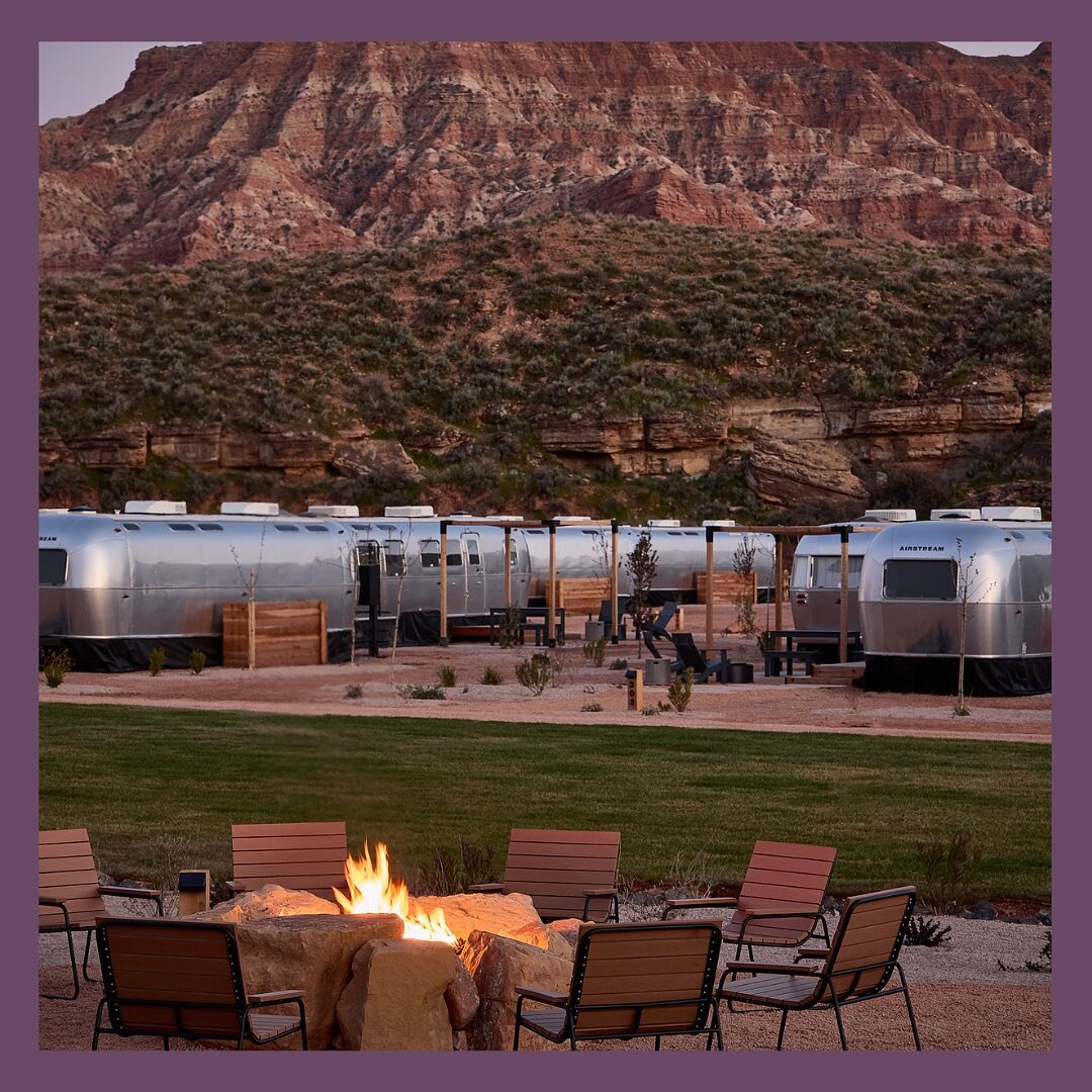 Nestled on 16 acres between the Virgin River and the iconic red rocks of Southern Utah&rsquo;s desert, @autocamp Zion combines contemporary luxury and incredible access to nature. It boasts custom airstreams, cabins, tents, and community amenities su