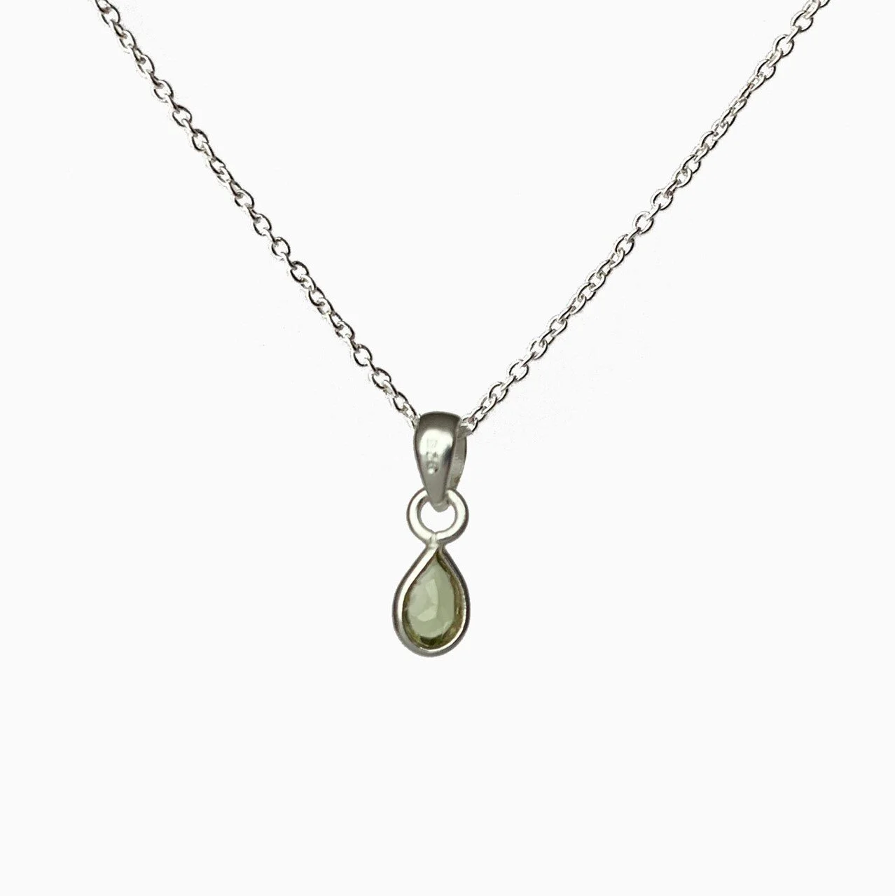Veda Collection: Small Peridot Pendant Necklace