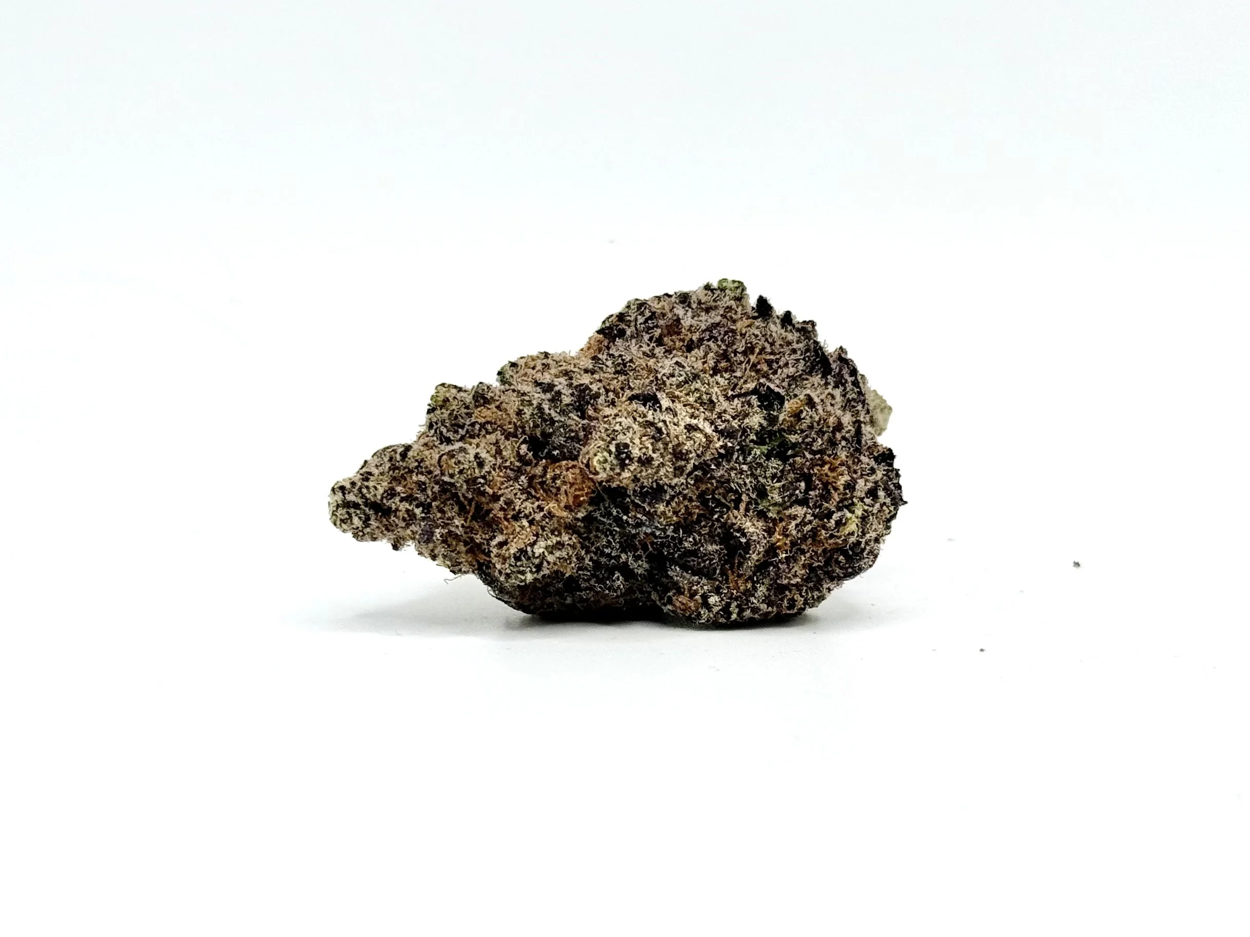 What are the effects of Black Dolphin strain?