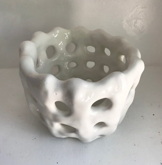 Woven Lattice Bowl in Gloss White 