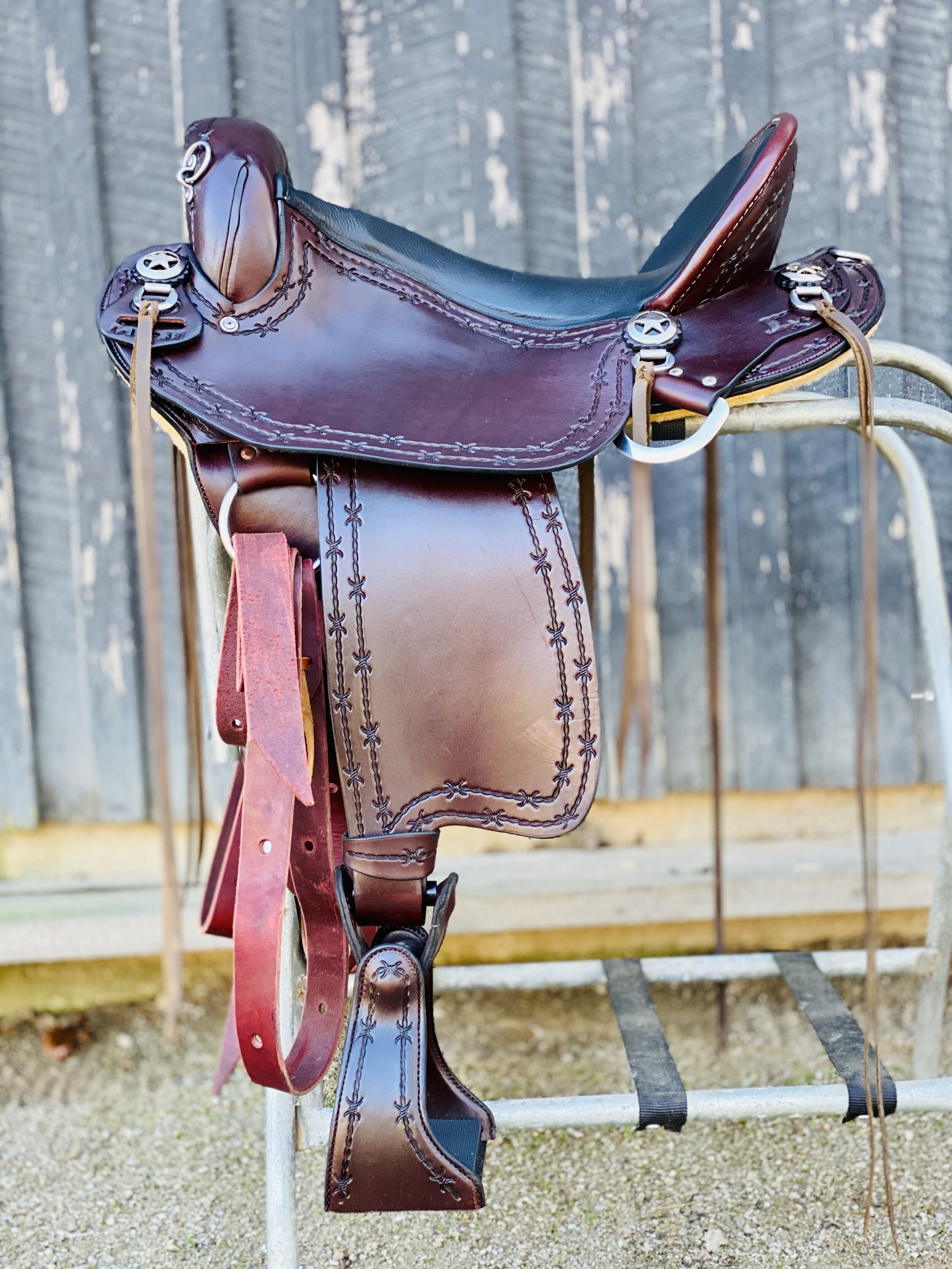 Custom Endurance Saddles by Eli Miller Of Your Dreams