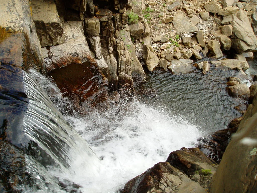 Waterfall.jpg