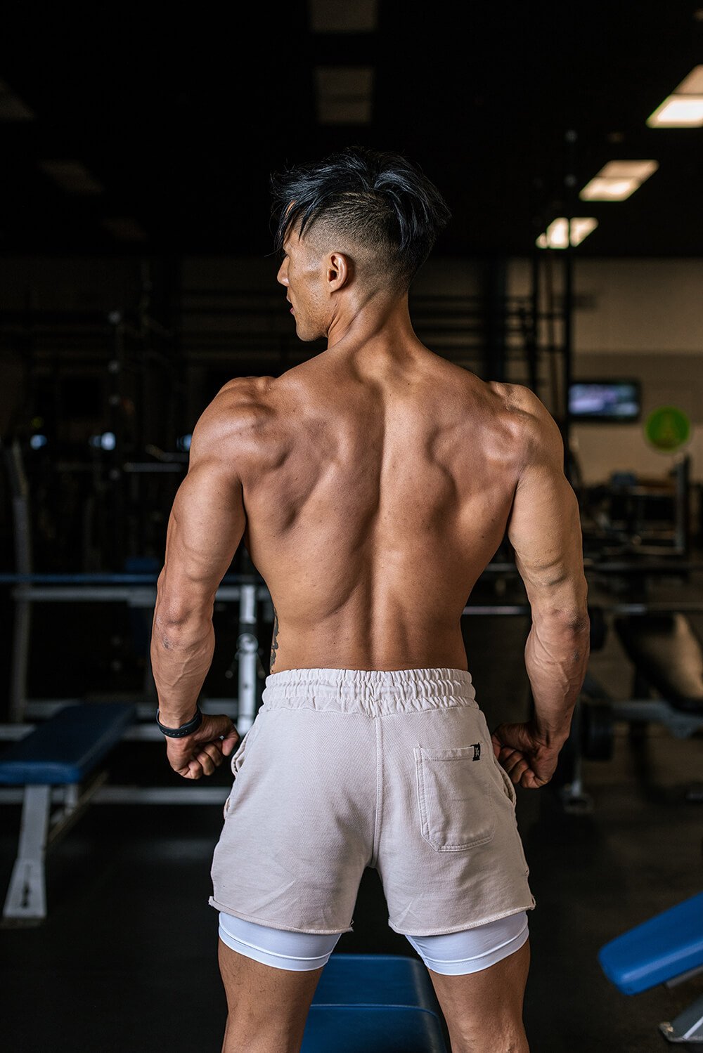 lesther-14-week-physique-transformation-3.jpg