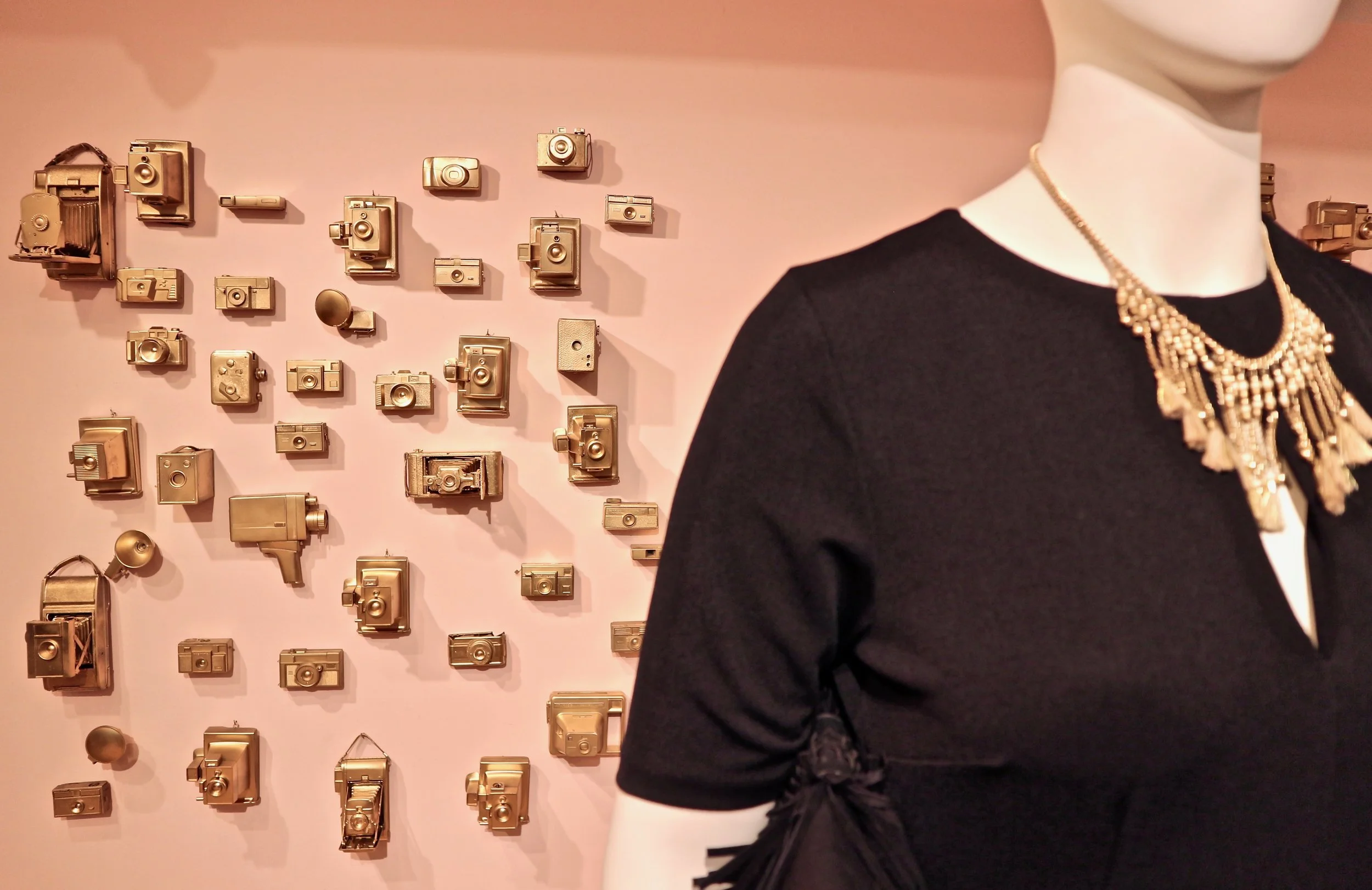 ELOQUIIs-custom-SELF-ie-wall-by-Ati-Williams-photo-credit-Hafsa-Siddiqi.jpg