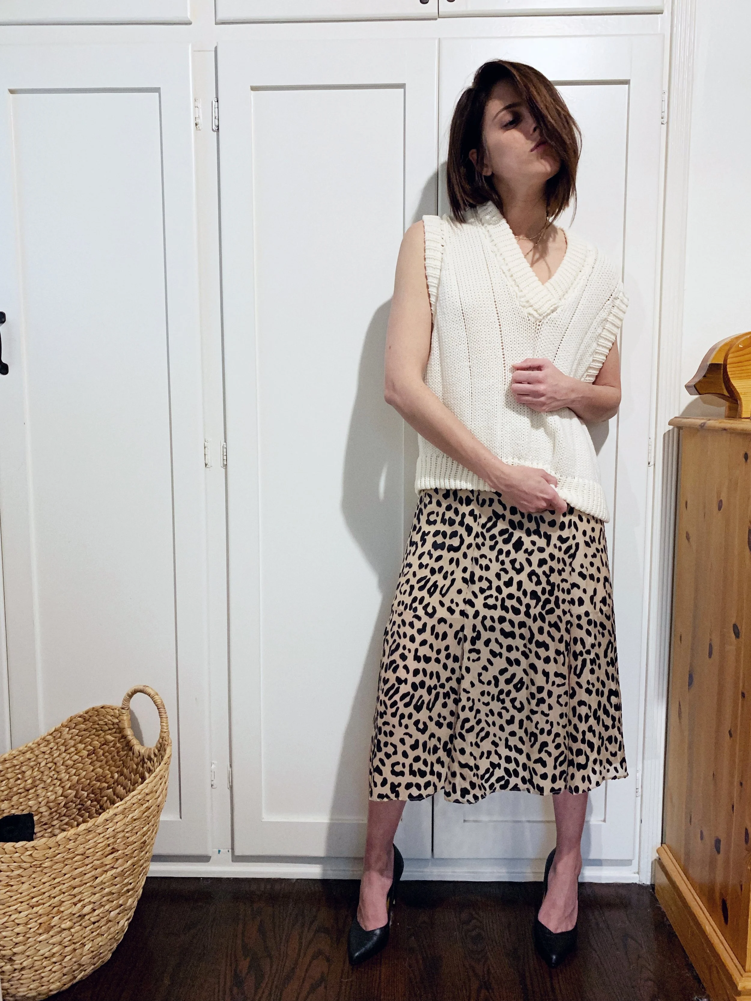 Leopardskirtandsweatervest.jpeg