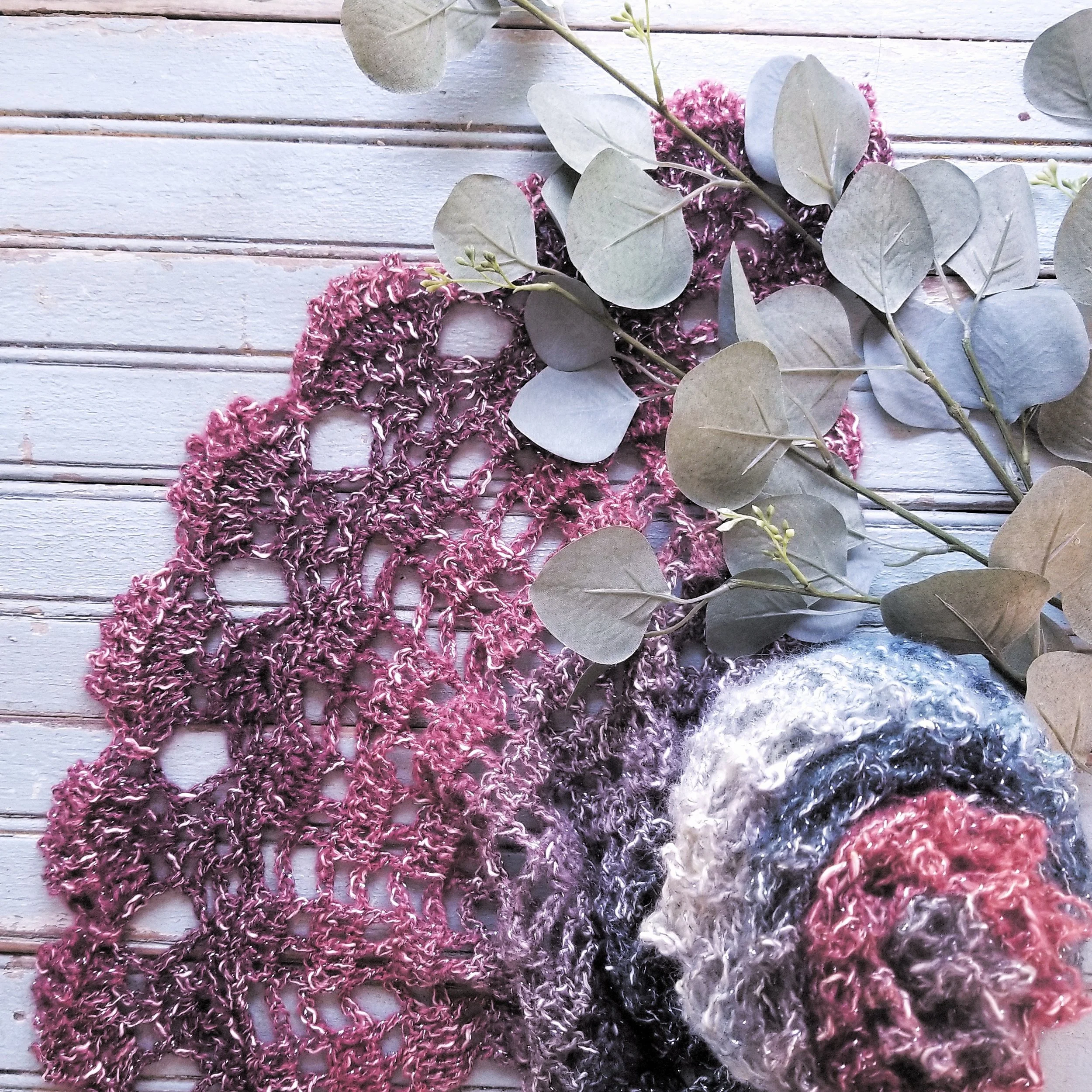 Pickens Summer Scarf FREE CROCHET PATTERN - the delicate edging adds the drama to this otherwise simple lace wrap. #freecrochetpattern #crochetlacewrap #summercrochet