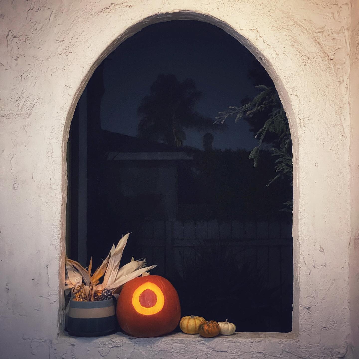 🎃Happy Halloween you ghouls &amp; goblins! 👻💀 Casting you a safe and spooktacular haunt filled with no tricks just treats!✨Ok and maybe some coffee. 😉🧡
.
.
.
.
#arrvo #coffee #losangeles #california #smallbusiness #catering #mobilecoffee #coffee