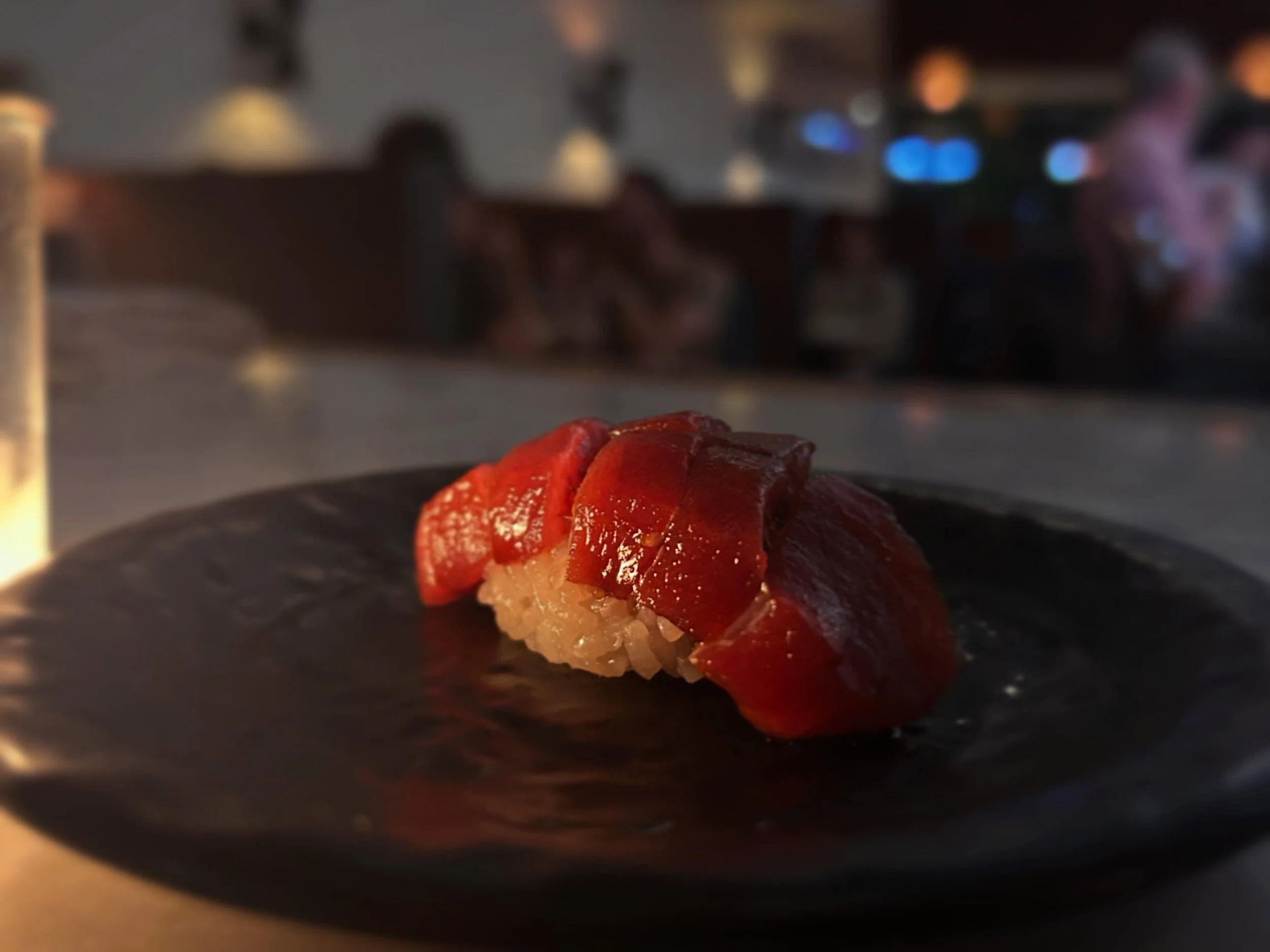A (lean) bite of tuna at last&hellip;

#sushi #sushinote #omakase #akamisushi #venturablvd