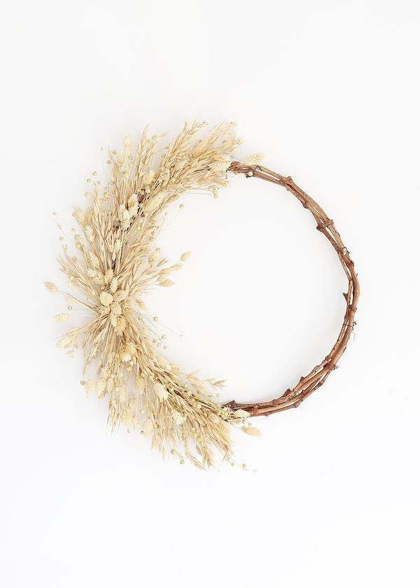 Natural-Dried-Flowers-and-Grapevine-Wreath_600x840.jpeg