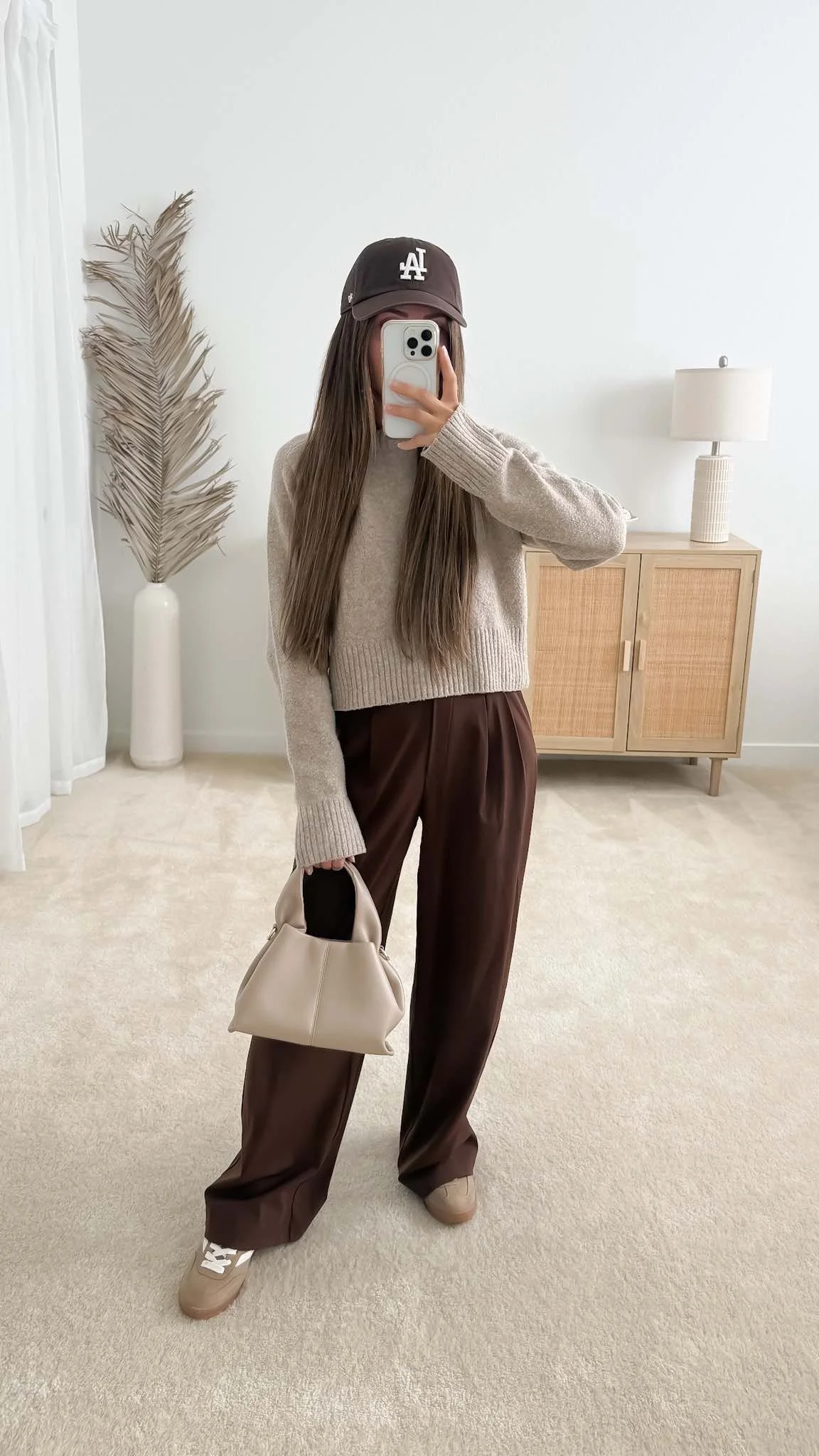 Brown Pants Outfit Ideas: 15+ Chic Ways to Style Brown Pants