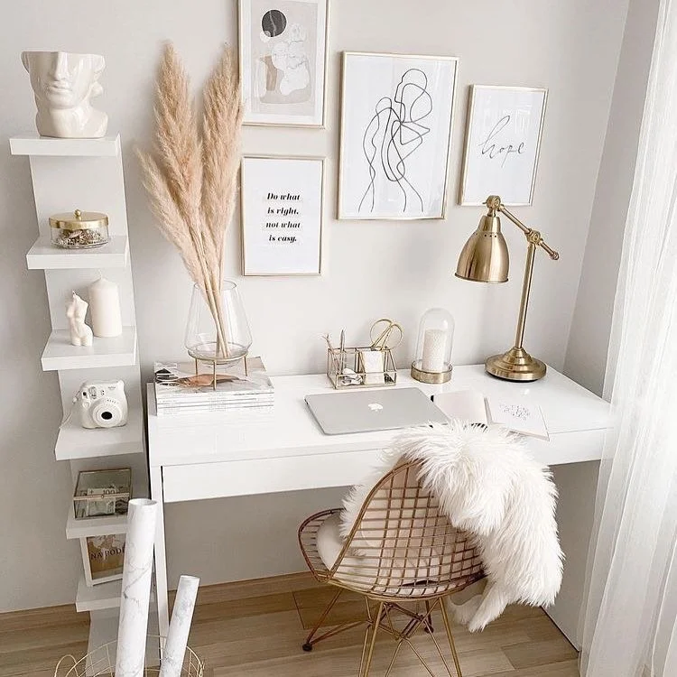 15 Desk Setup Ideas for a Chic Home Office Aesthetic