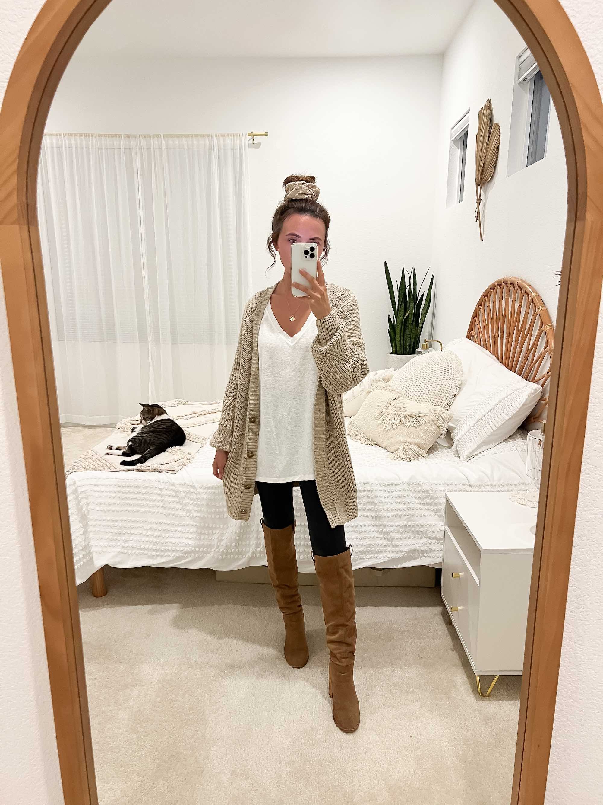 What To Wear With Leggings + Outfit Ideas For Every Season