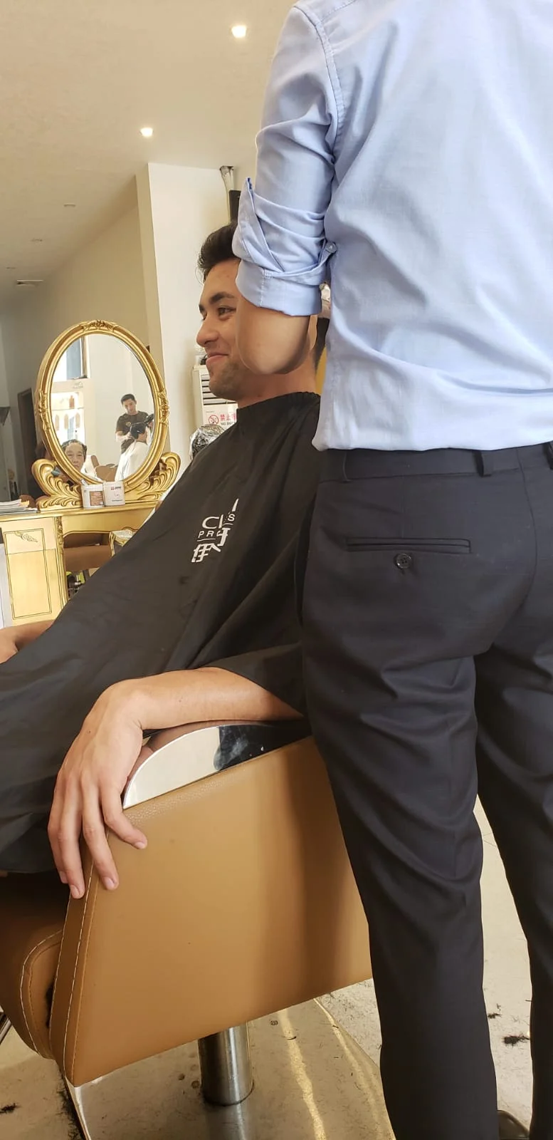 This is the face of a man who has no idea if being bald may be in his near future. *Men’s haircut: 63 Yuan ($11.86)