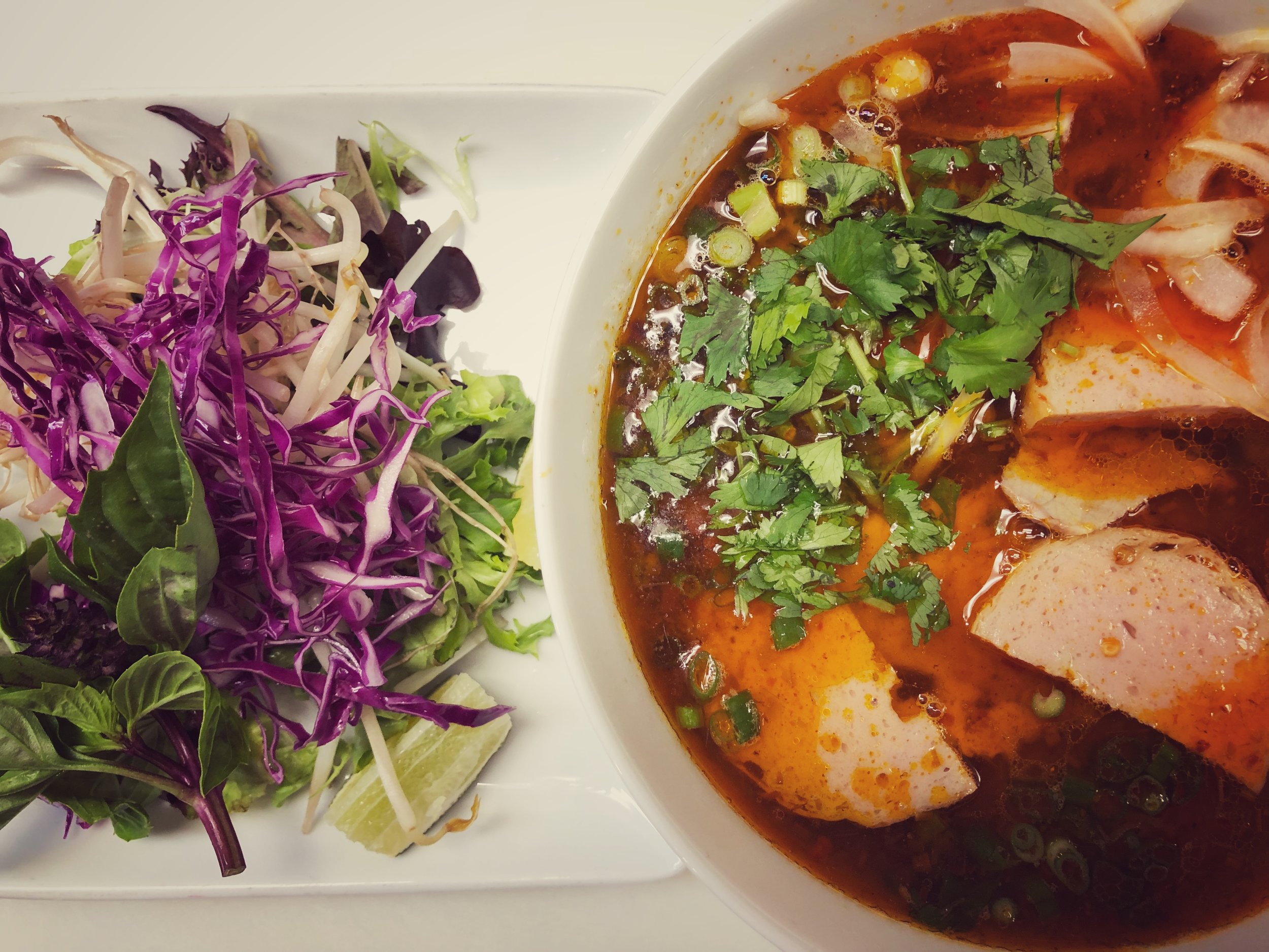 bun bo hue.jpg