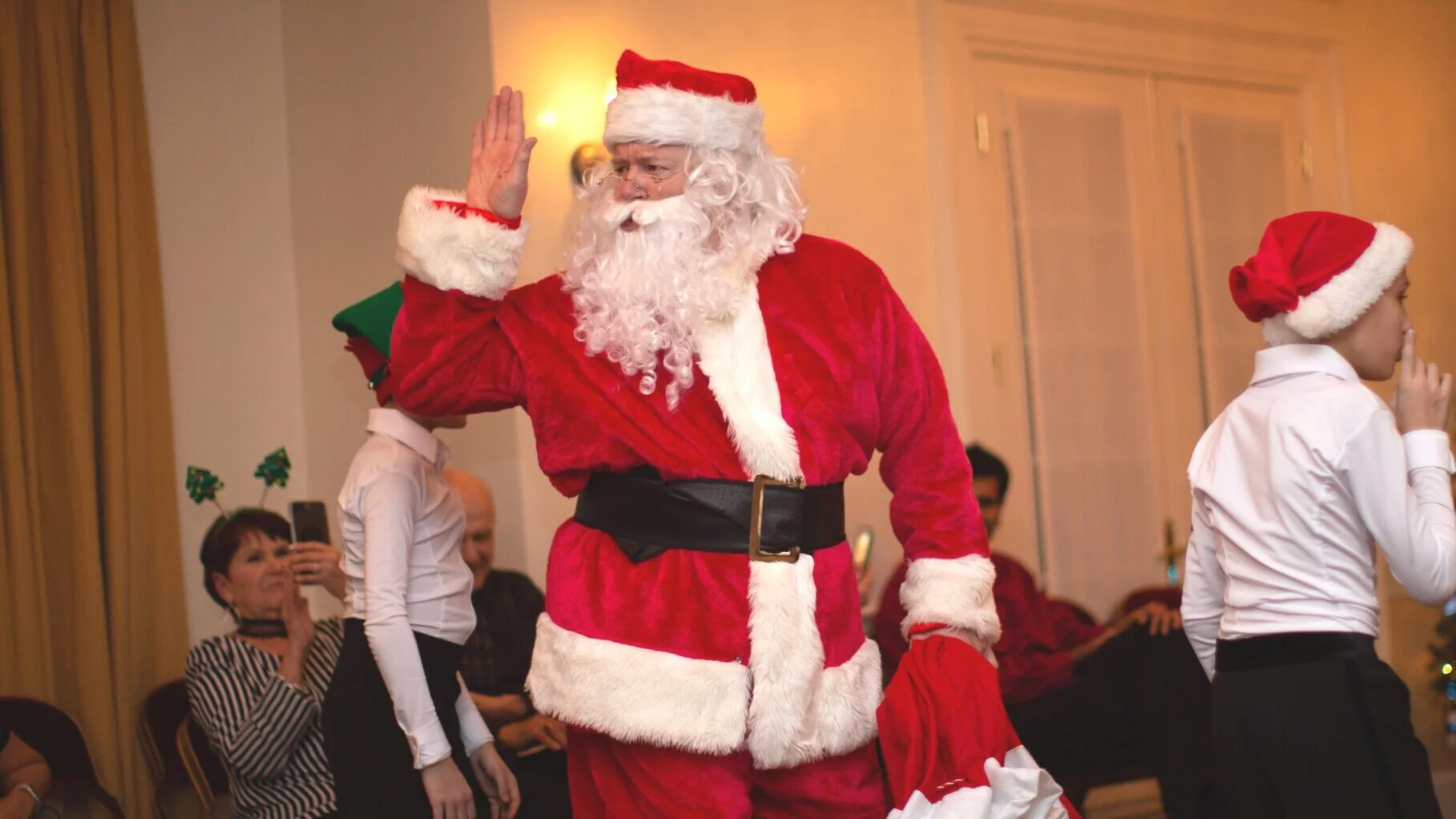 HOLIDAY DANCE VIDEO