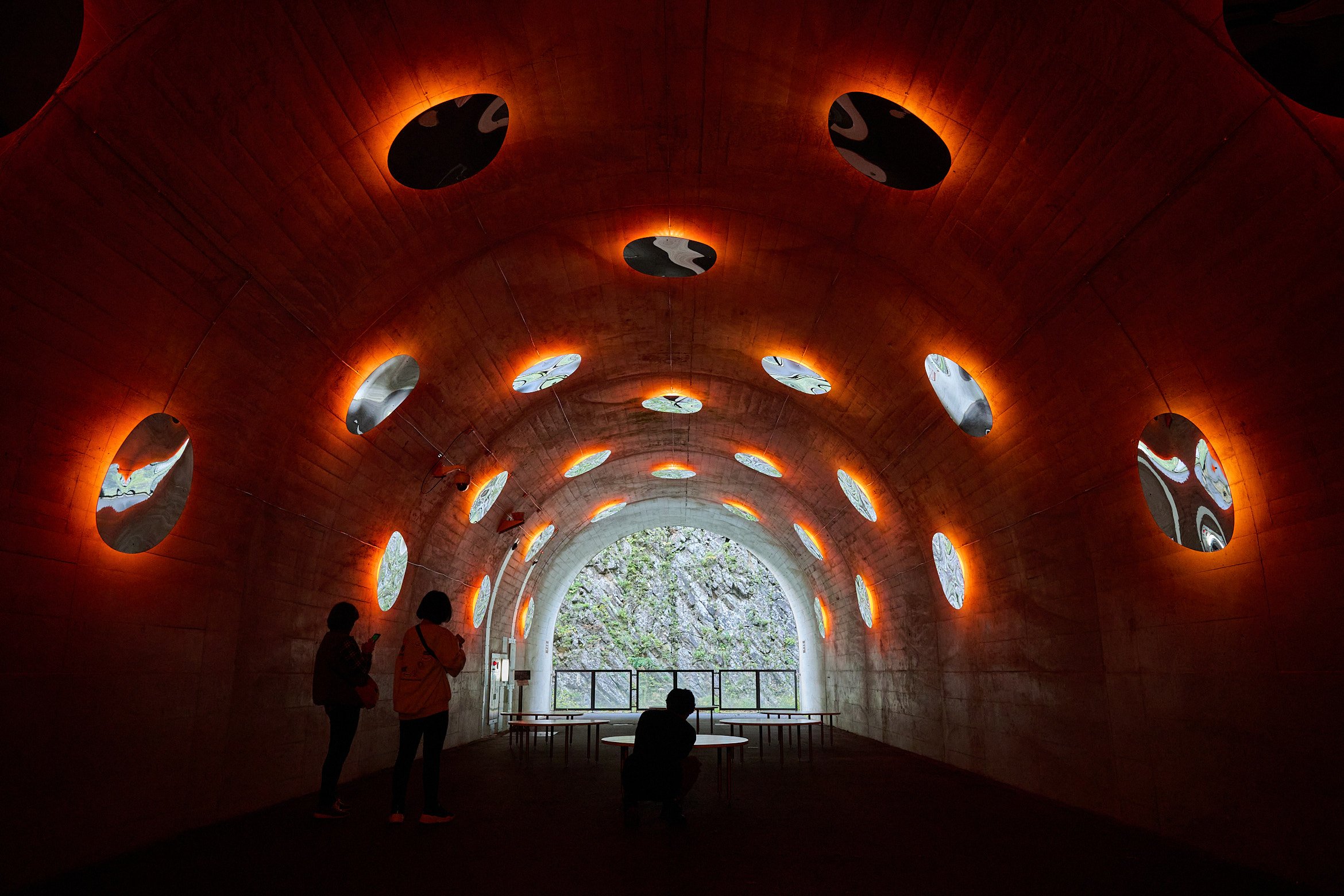 Kiyotsu Gorge and Tunnel of Light