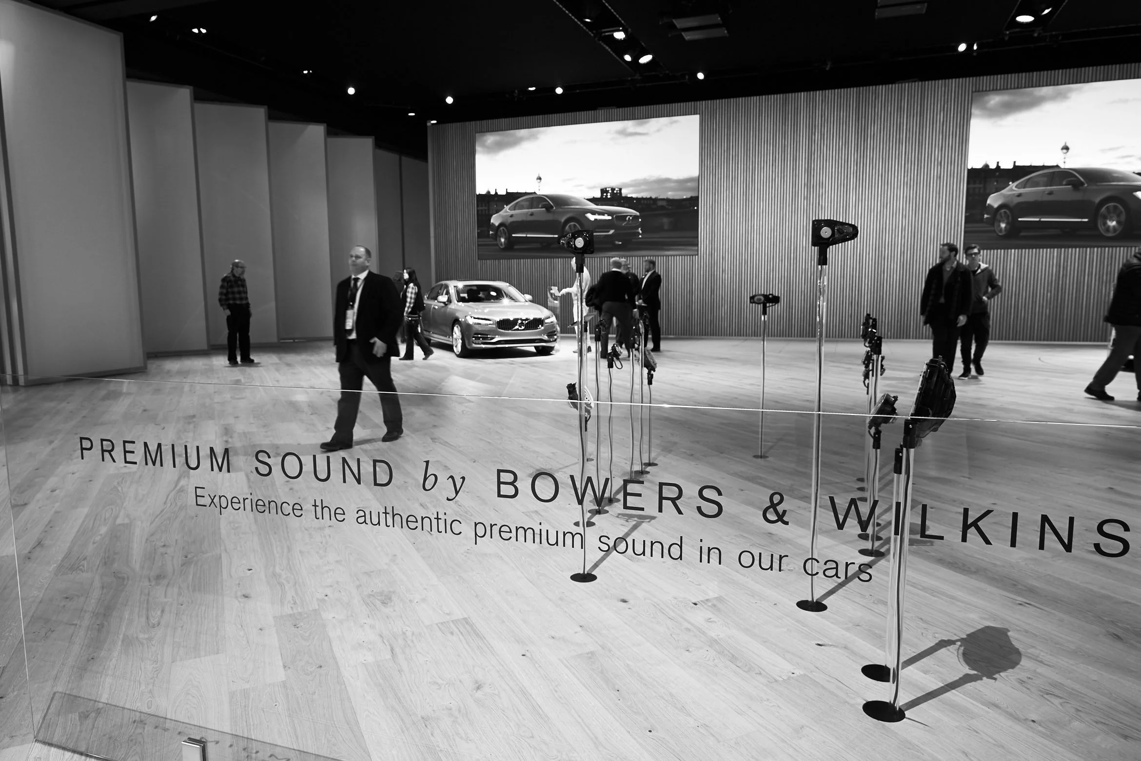 DetroitAutoShowNAIAS-2016Jan21_1239_2x.jpg