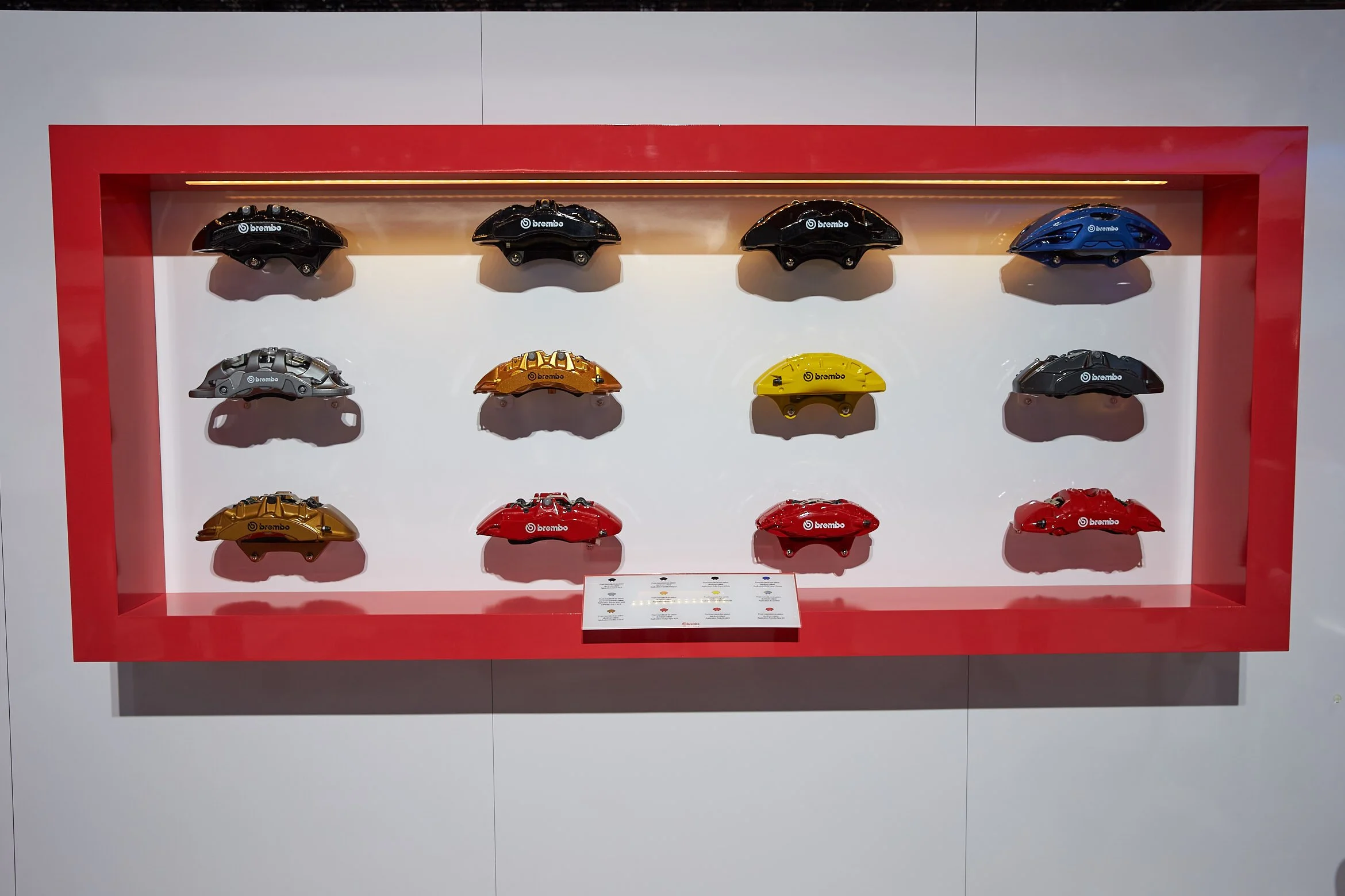 DetroitAutoShowNAIAS-2016Jan21_0737_2x.jpg