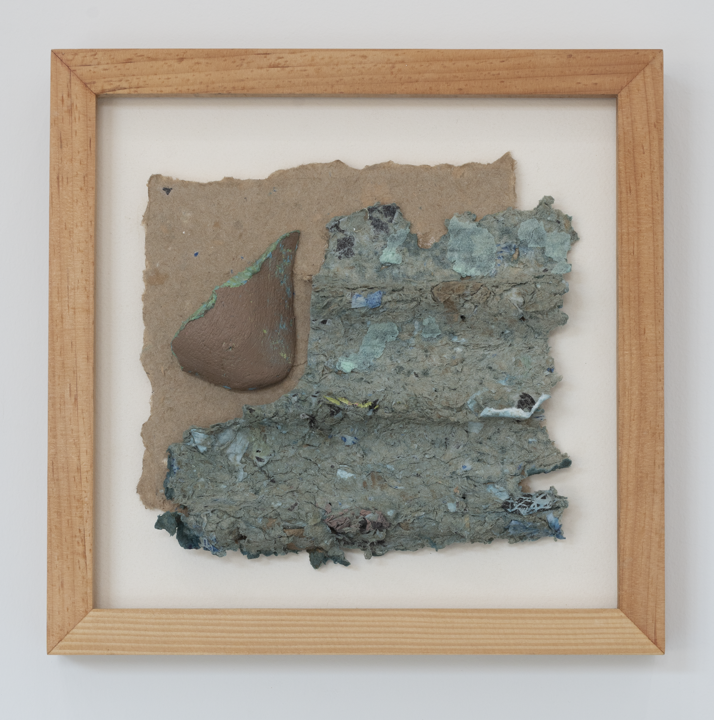 re-place (margin to center)