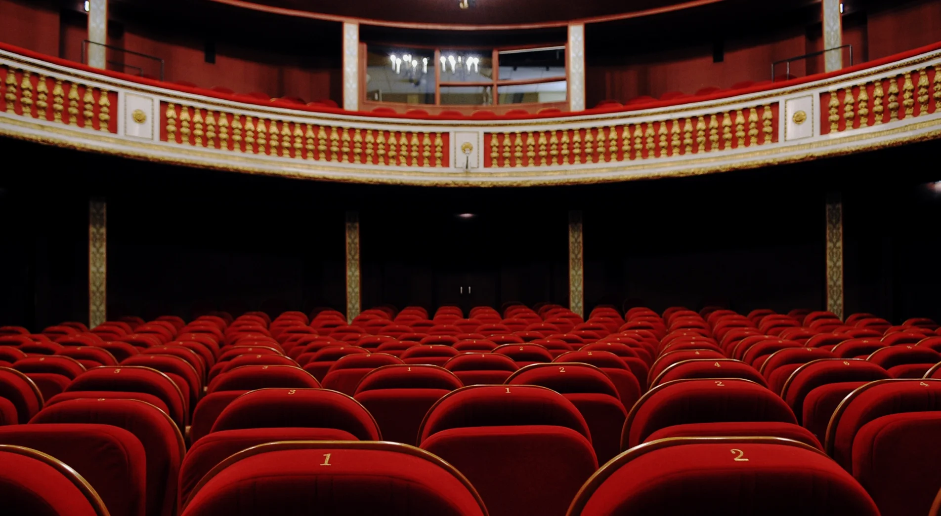 theatre_1.jpg