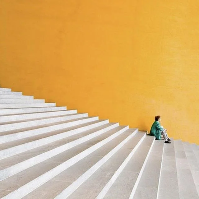 Clutter smothers 〰️ Simplicity breathes .
.
📷 credit: unknown