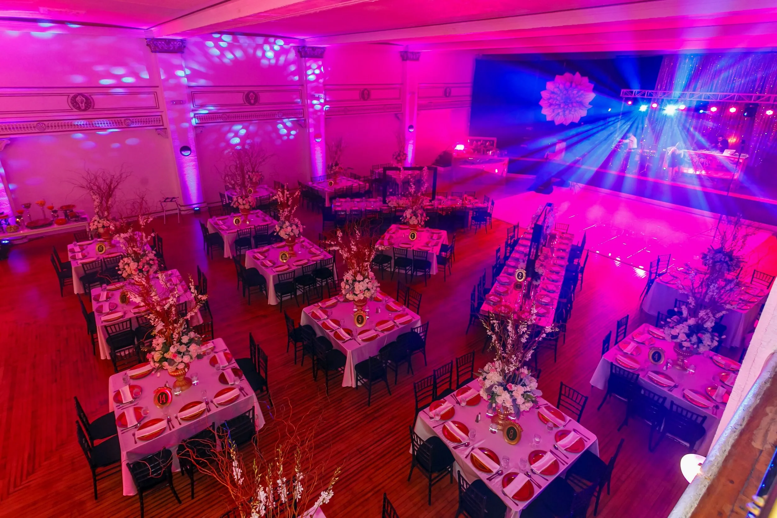 groom room oak street