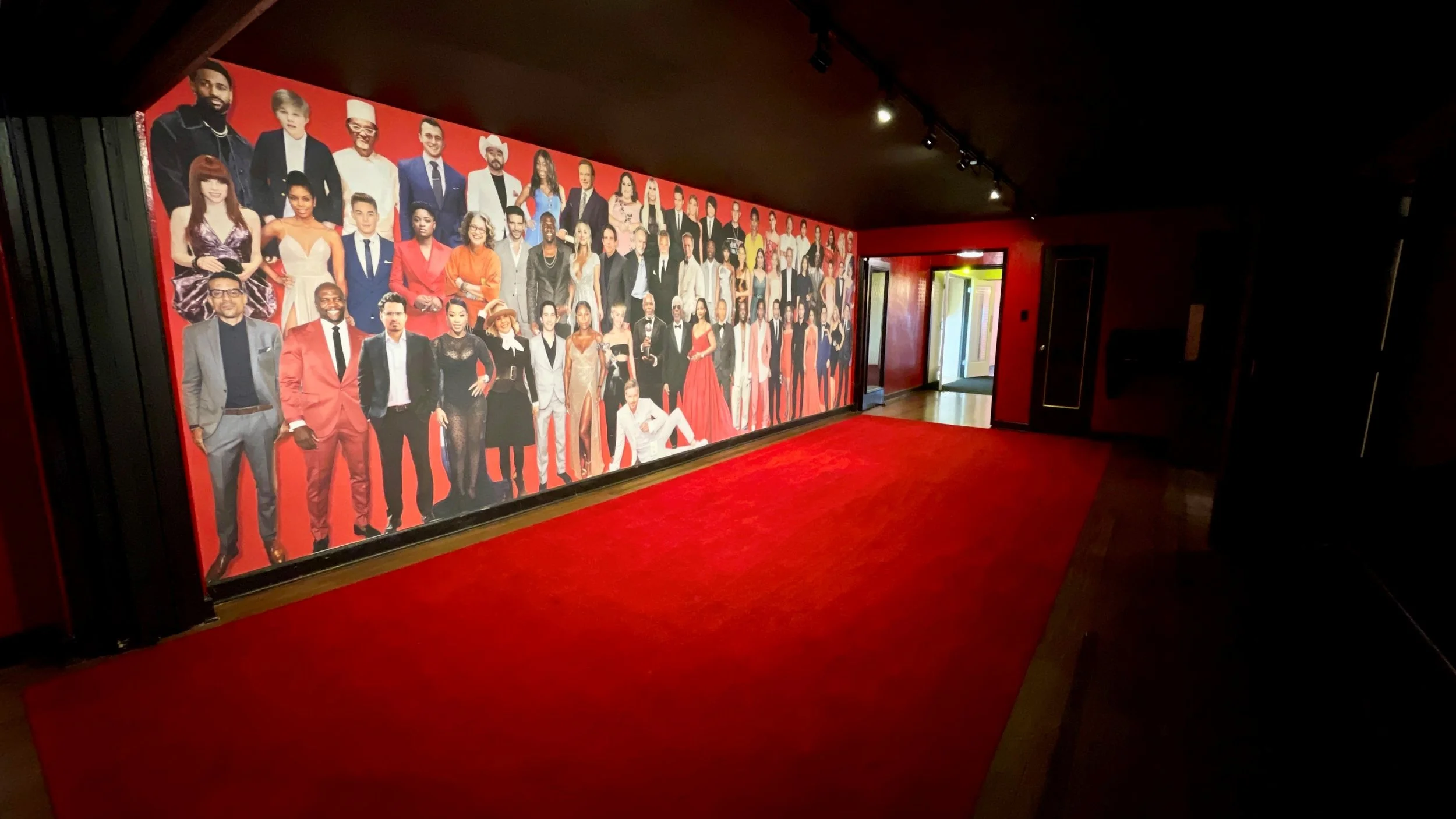 Hallway 1.jpg