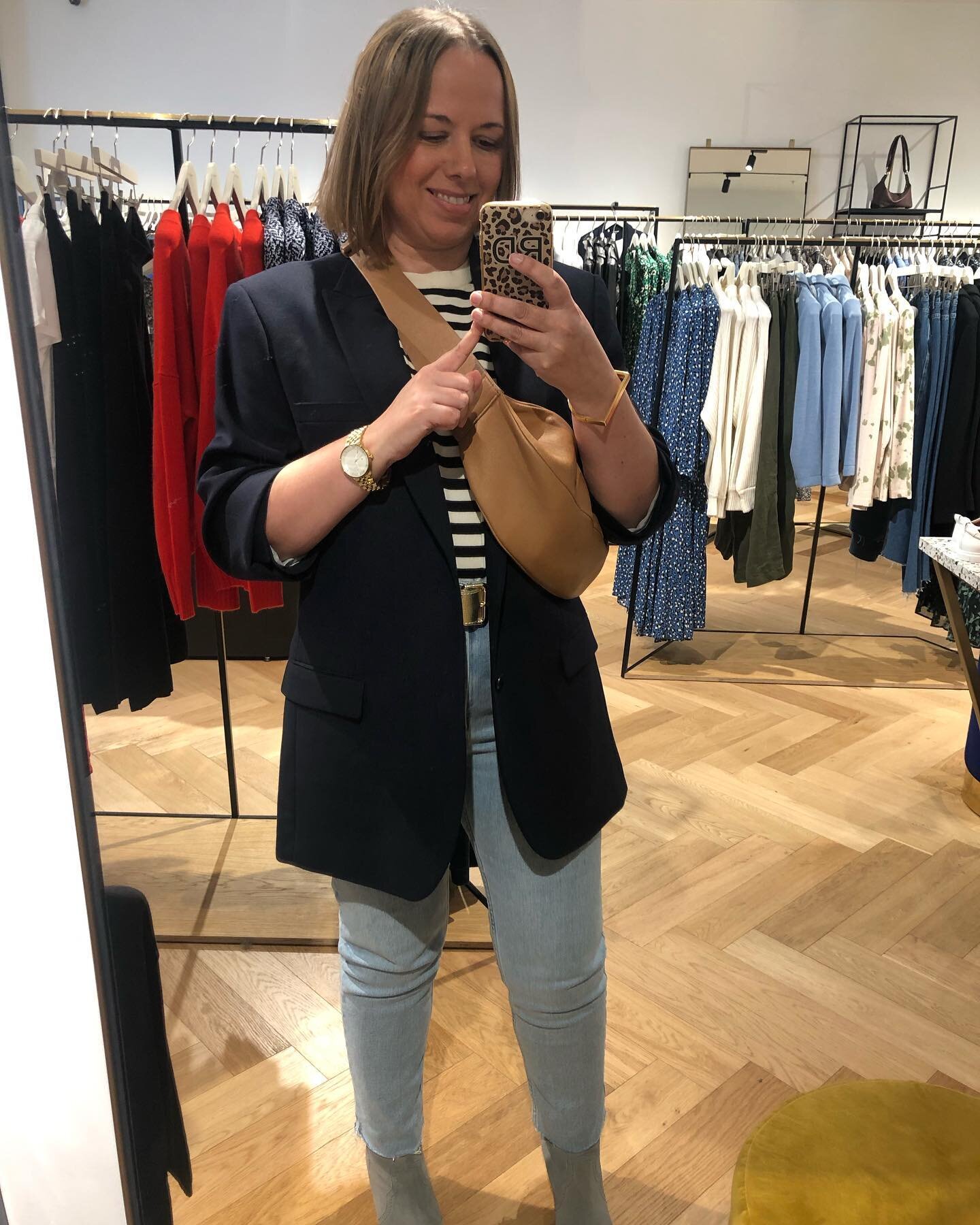 This boyfriend blazer actually belongs to my boyfriend! I&rsquo;m very pleased with this whole look tbh. Photo taken in Whistles after a fab networking meeting at Bromley Ladies who Latte. Lovely to see @br6life @lifeinmags @churchill_bromley @bosswo