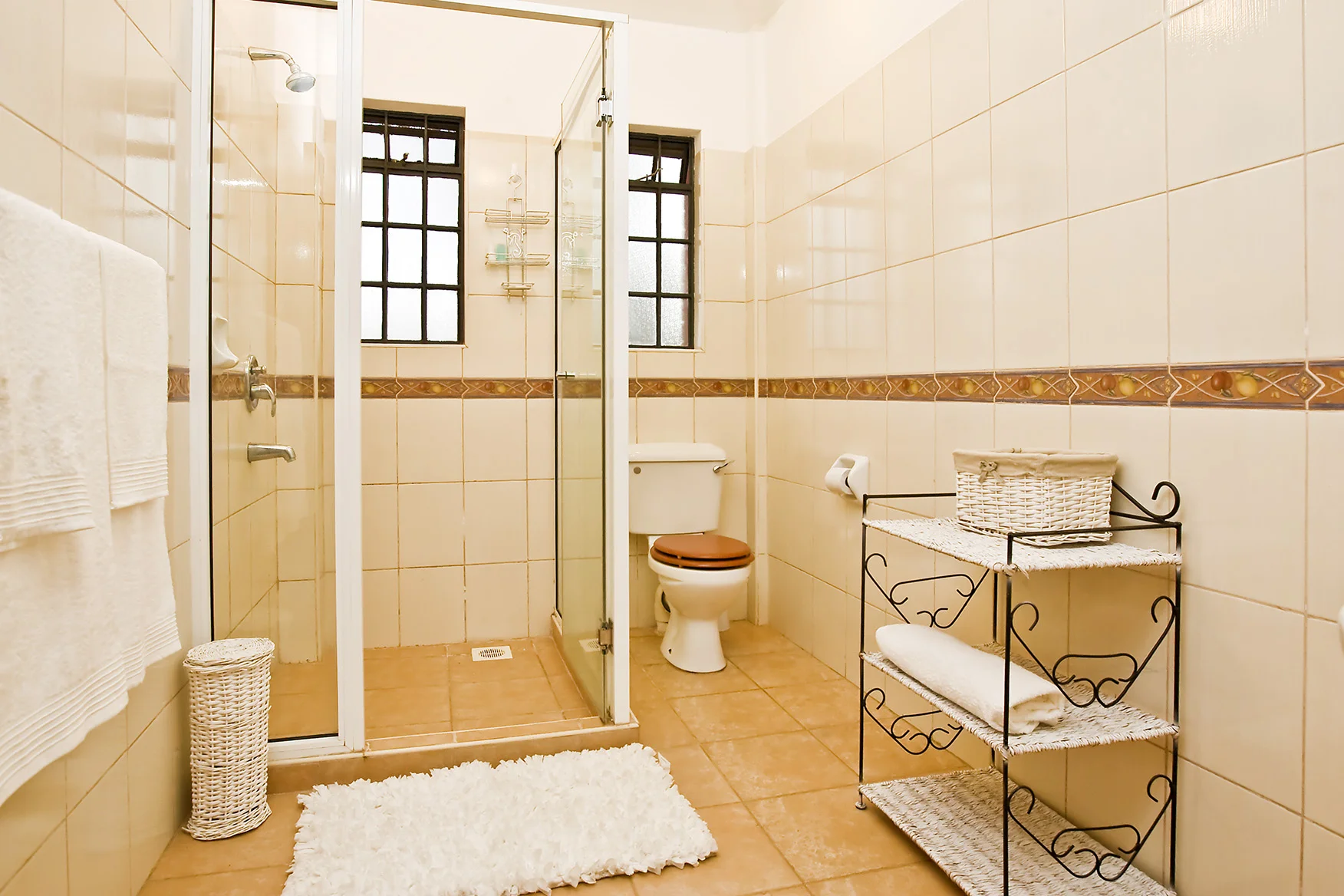 COMMERCIAL_UNLIMITED DIRECTIONS-SVG Bathroom_1.JPG