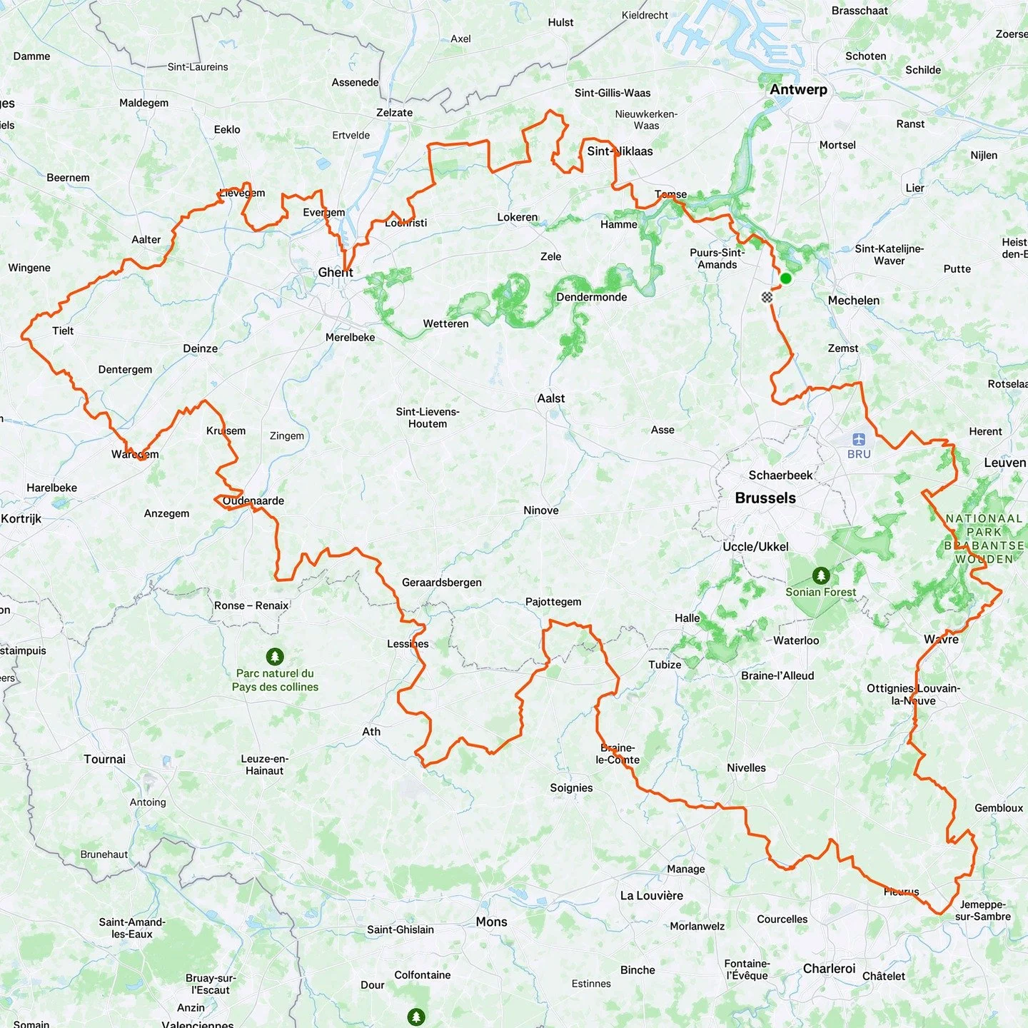 Here we have not one but two enormous outlines of Belgium 🇧🇪

Why, you ask, would you highlight this small but influential kingdom in North West Europe 🤔

Chocolate, beer, fries, waffles and the greatest footballer to have ever lived, Eden Hazard.