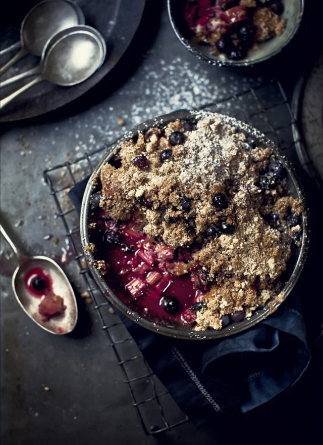 WKA_RHUBARB-PEACH-MUFFIN-PIE_P.jpg