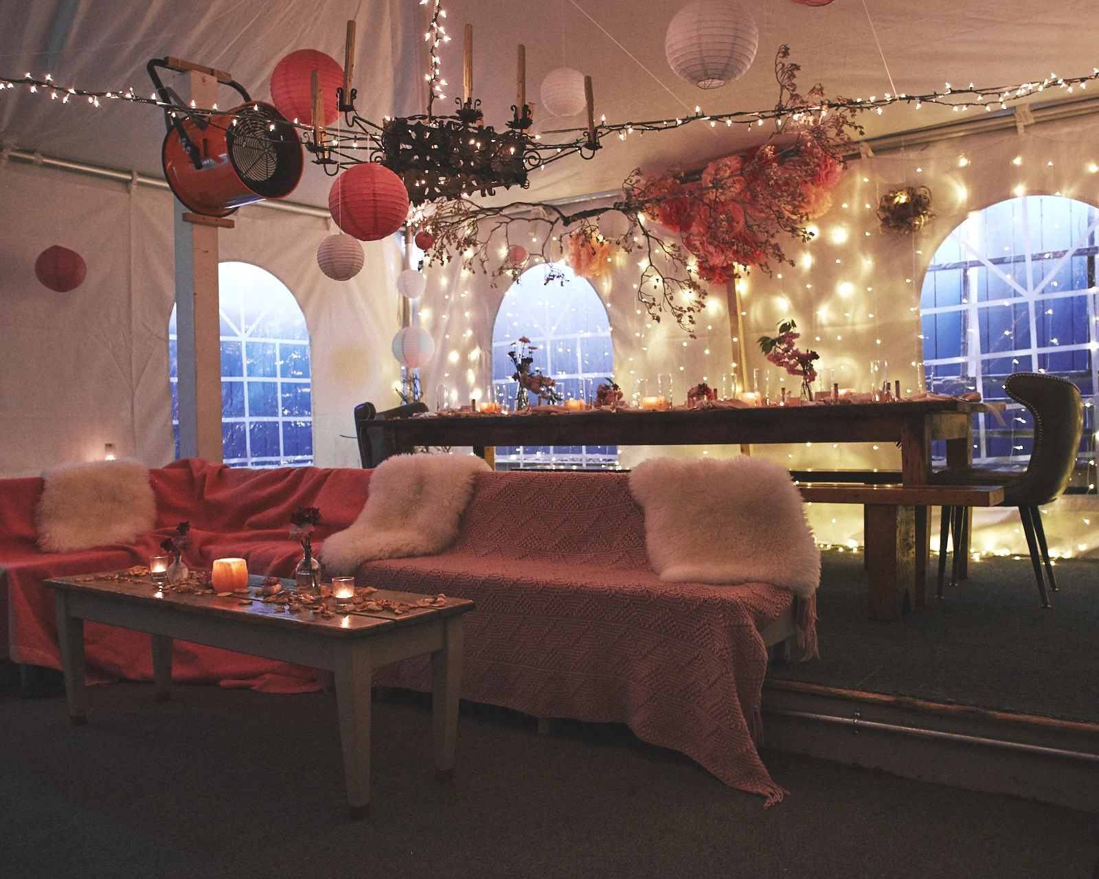 042419_PinkMoonDinner_Setup_0064.jpg