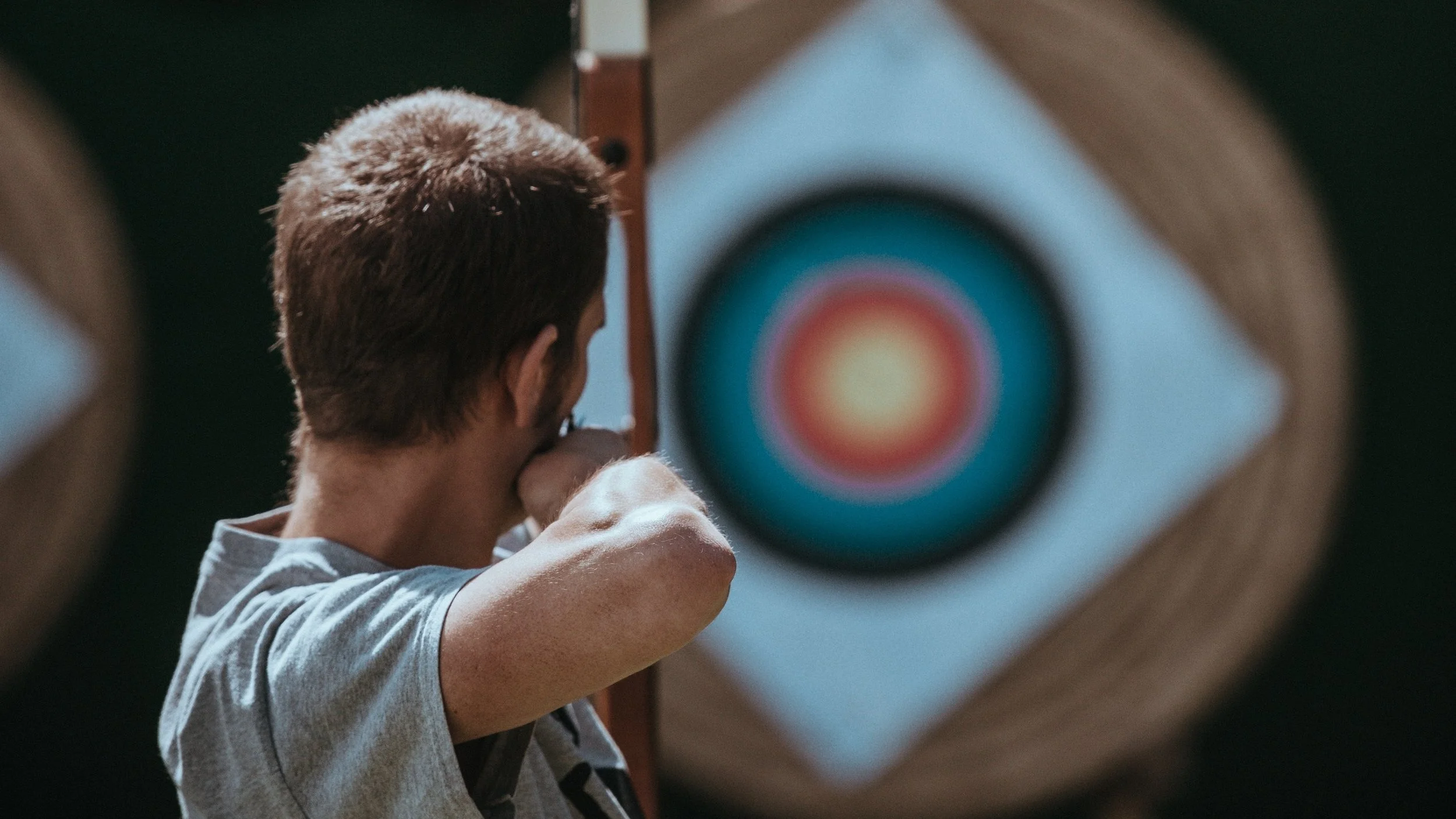 arrow-target-annie-spratt-450566-unsplash.jpg