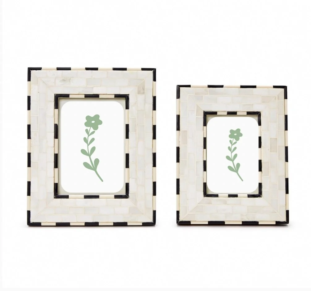Whitby Brick Pattern Frame